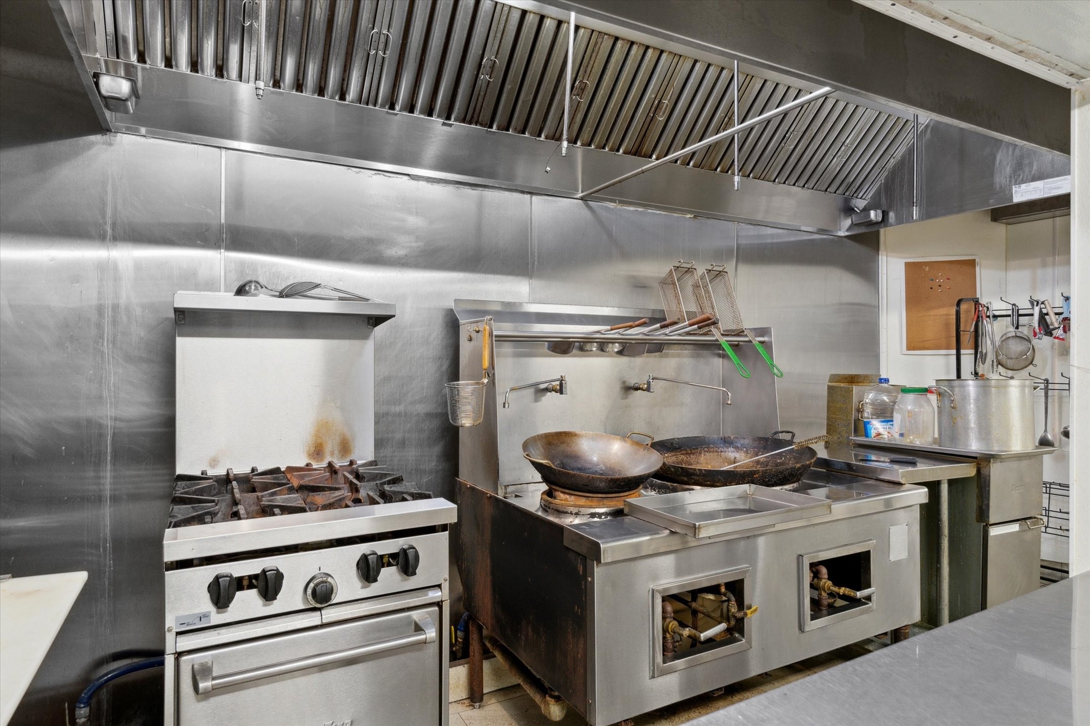 1907 W Oak Street