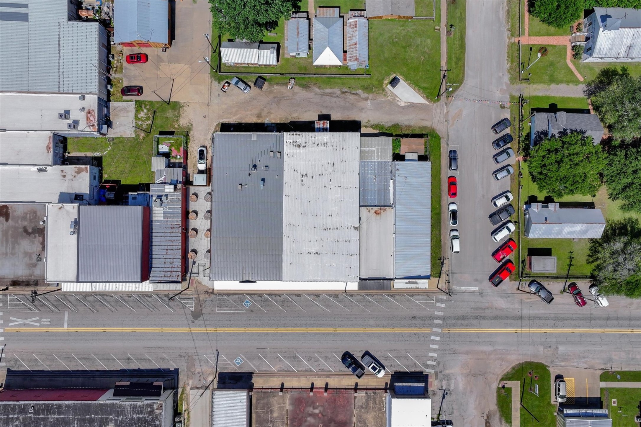 111 N Houston Street