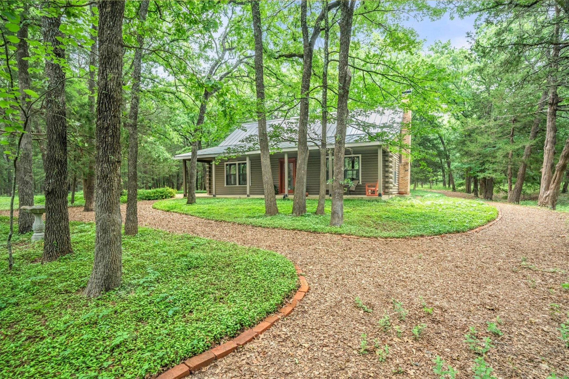 203 Private Road 3780