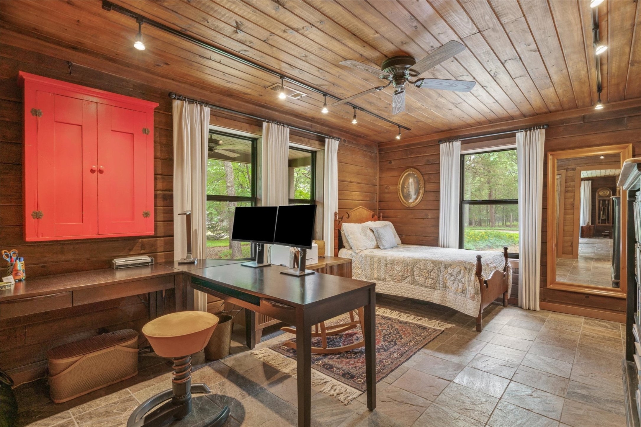 203 Private Road 3780