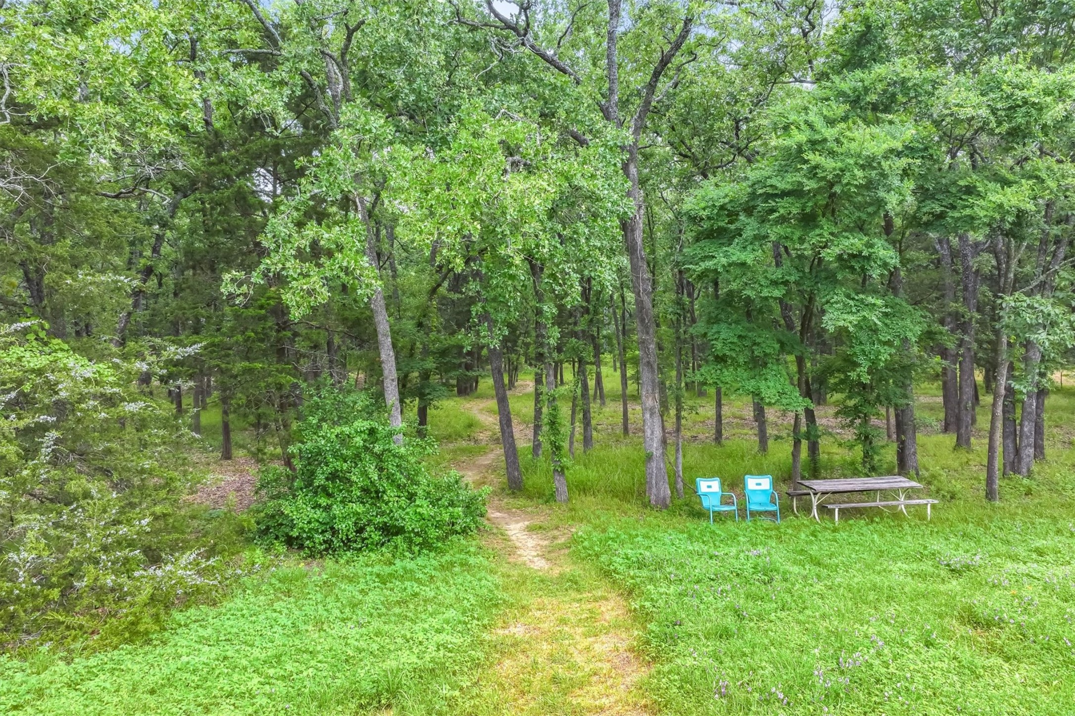 203 Private Road 3780