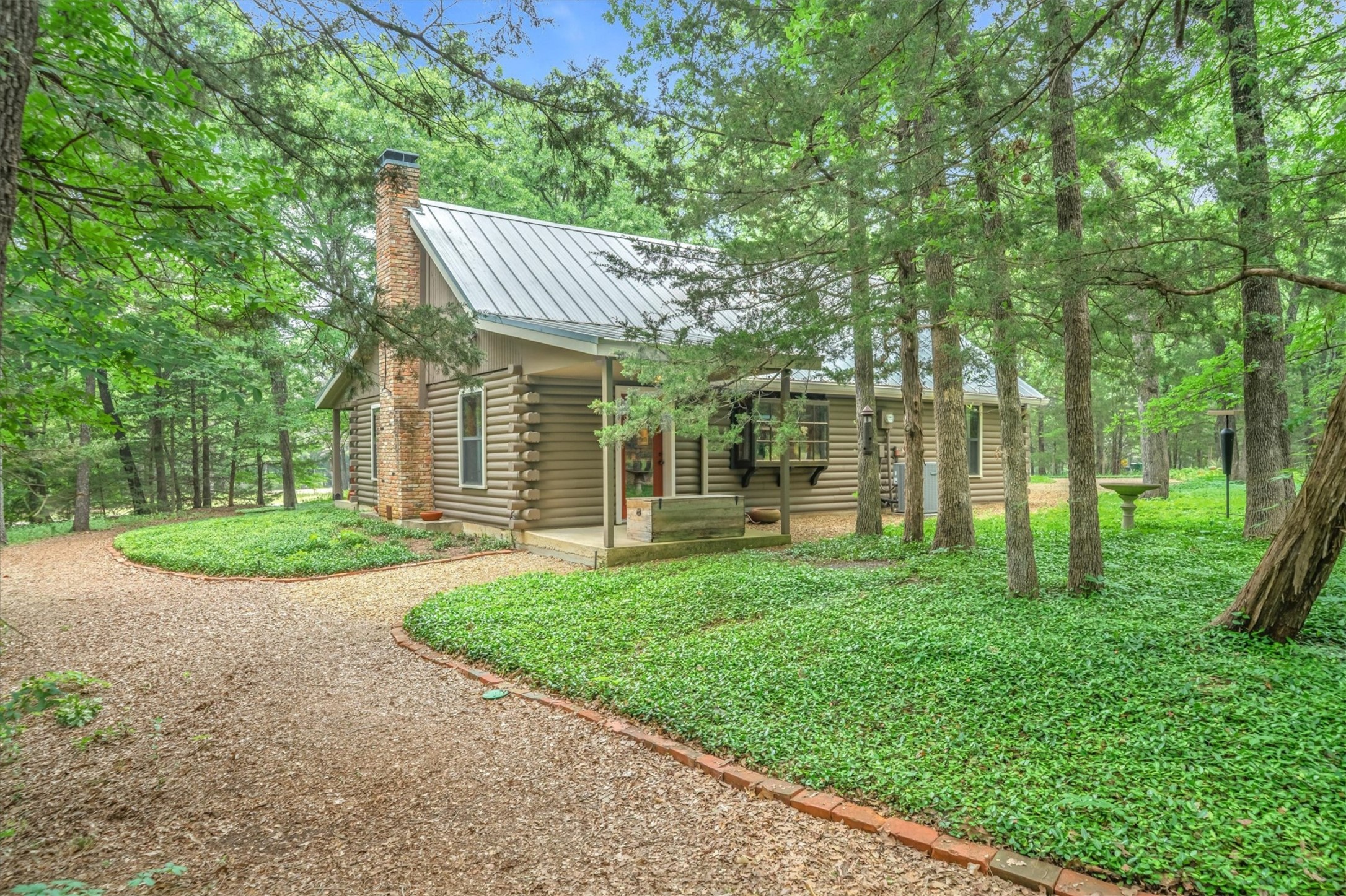 203 Private Road 3780