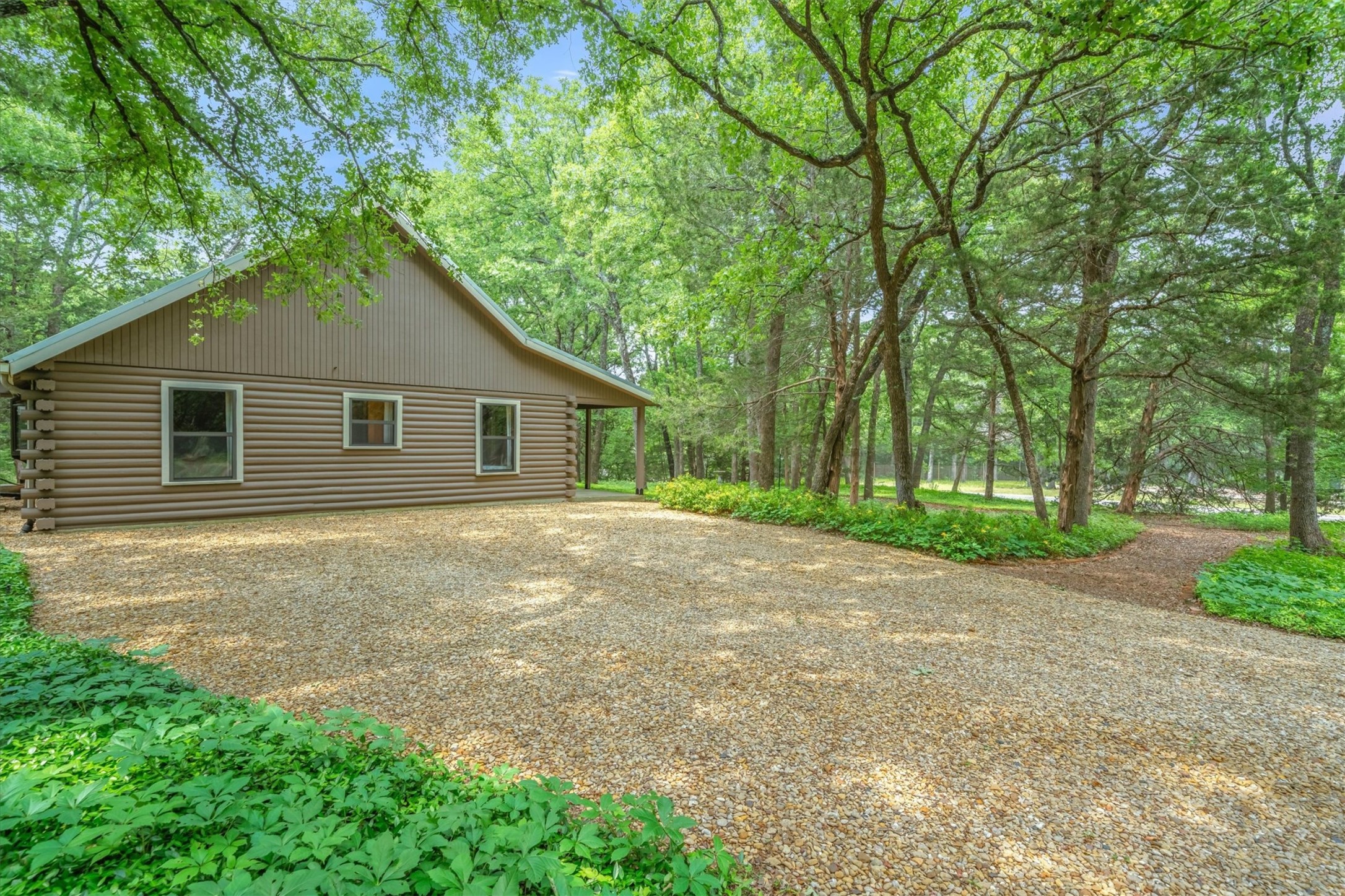 203 Private Road 3780