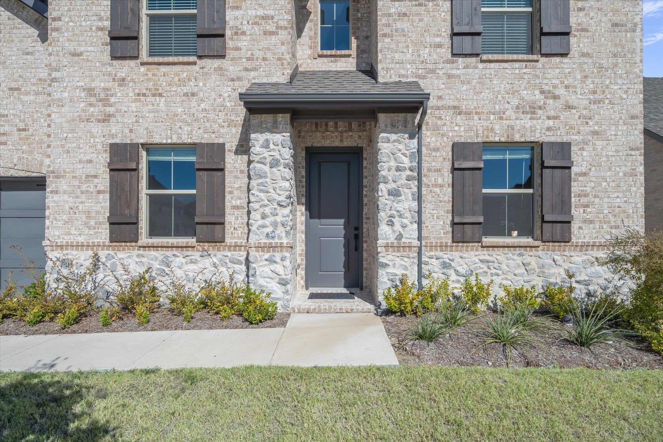 1018 Bleriot Drive