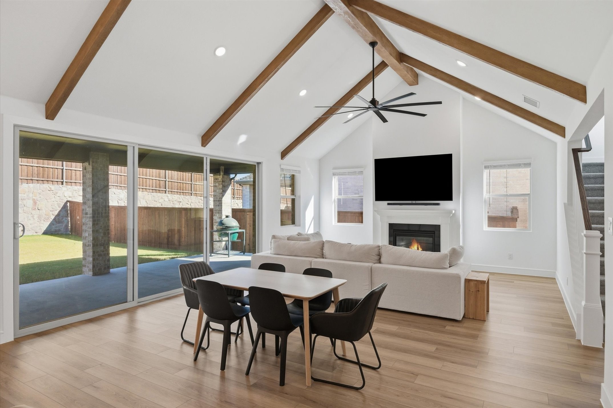 1018 Bleriot Drive
