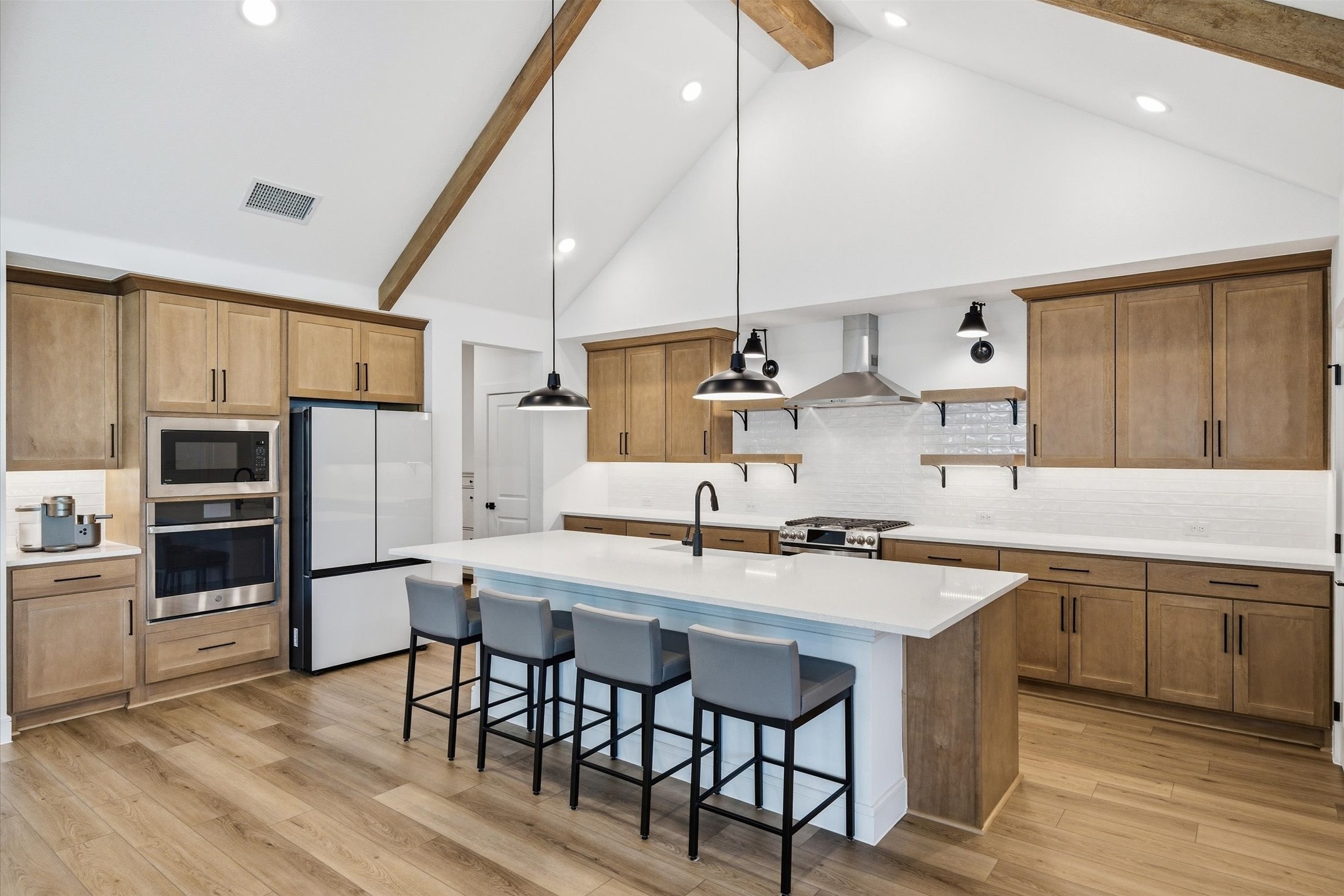 1018 Bleriot Drive