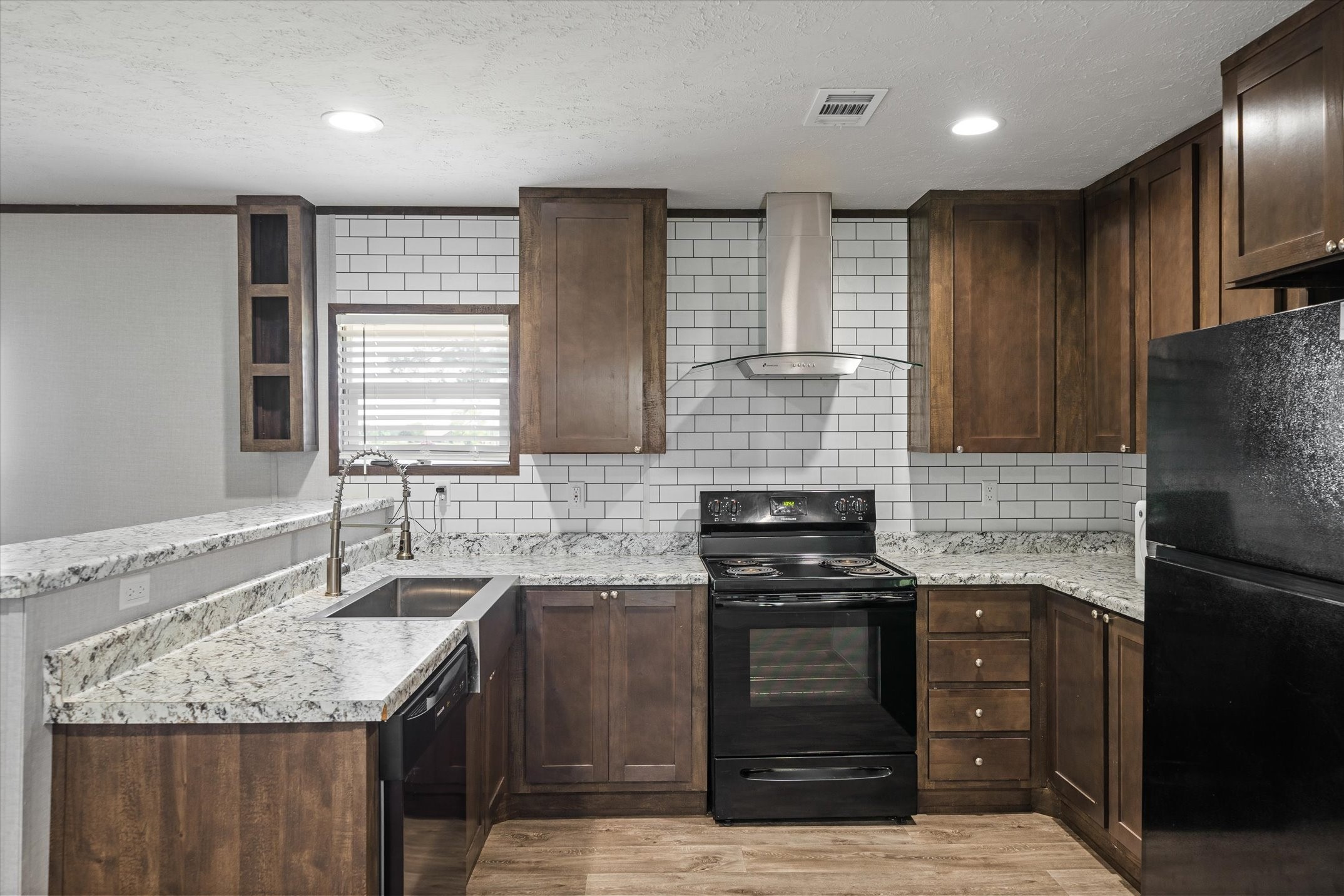 9830 E Hwy Us-80