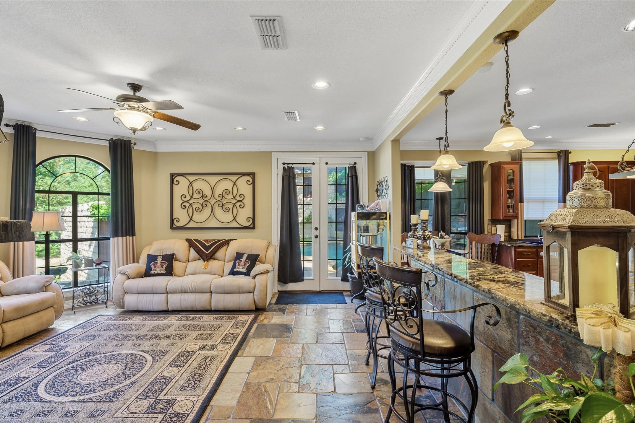 1056 County Road 3810