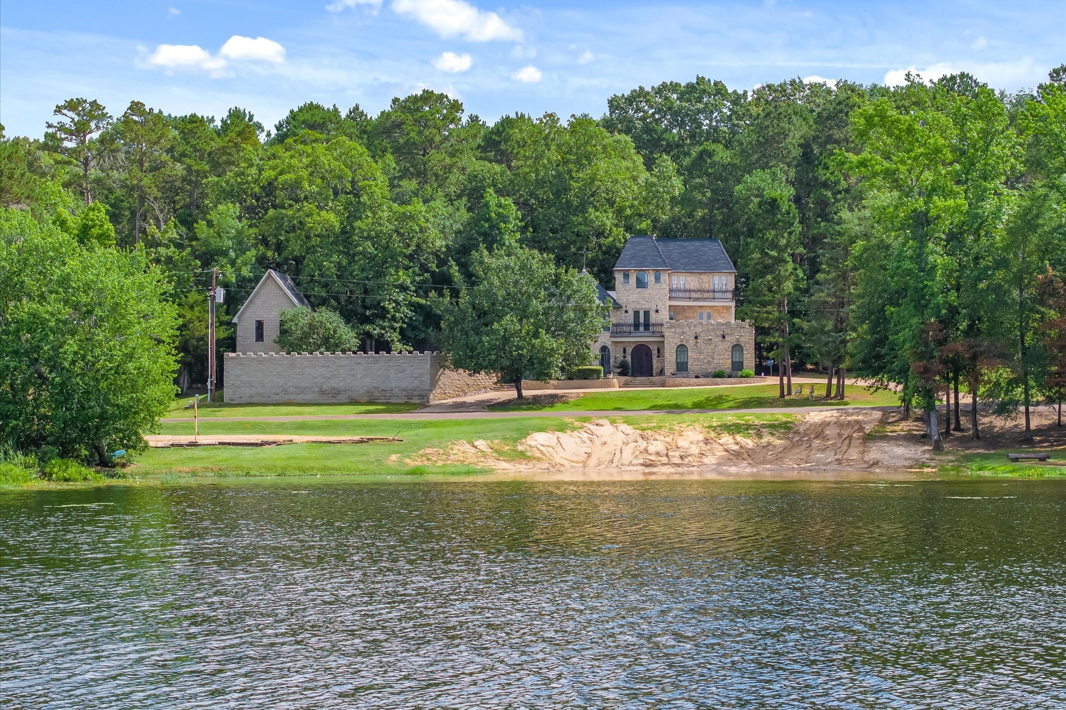1056 County Road 3810