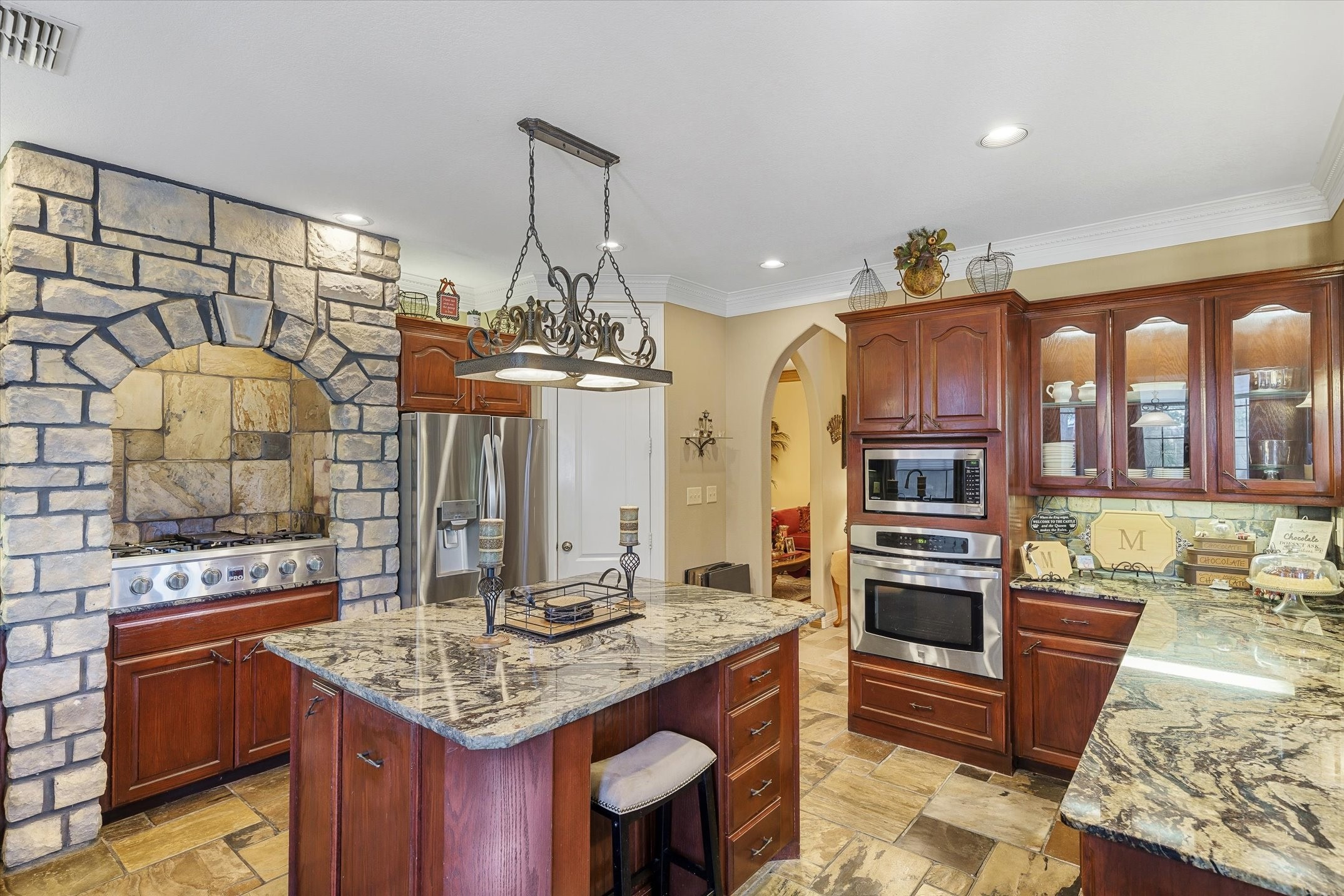 1056 County Road 3810
