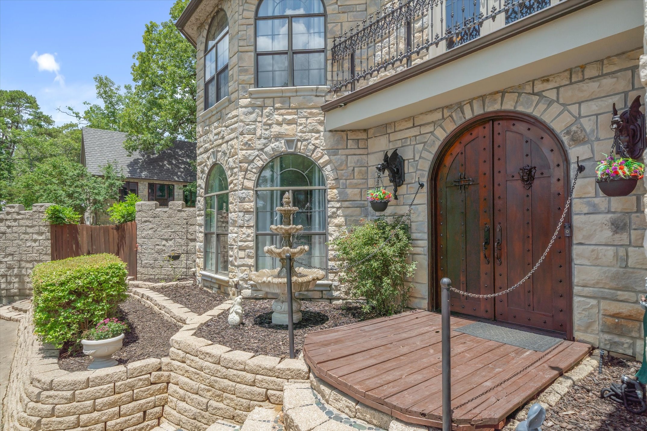 1056 County Road 3810