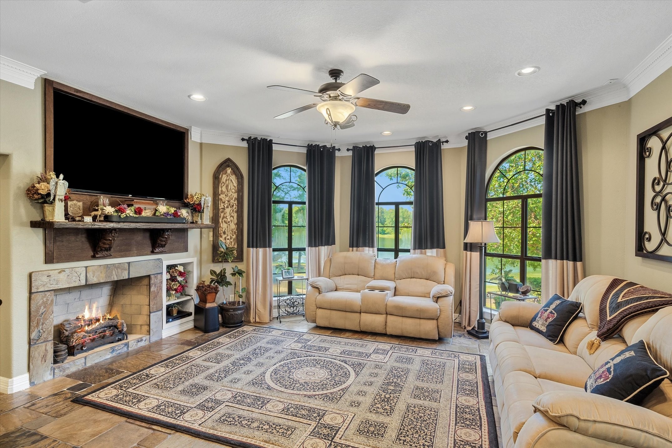 1056 County Road 3810