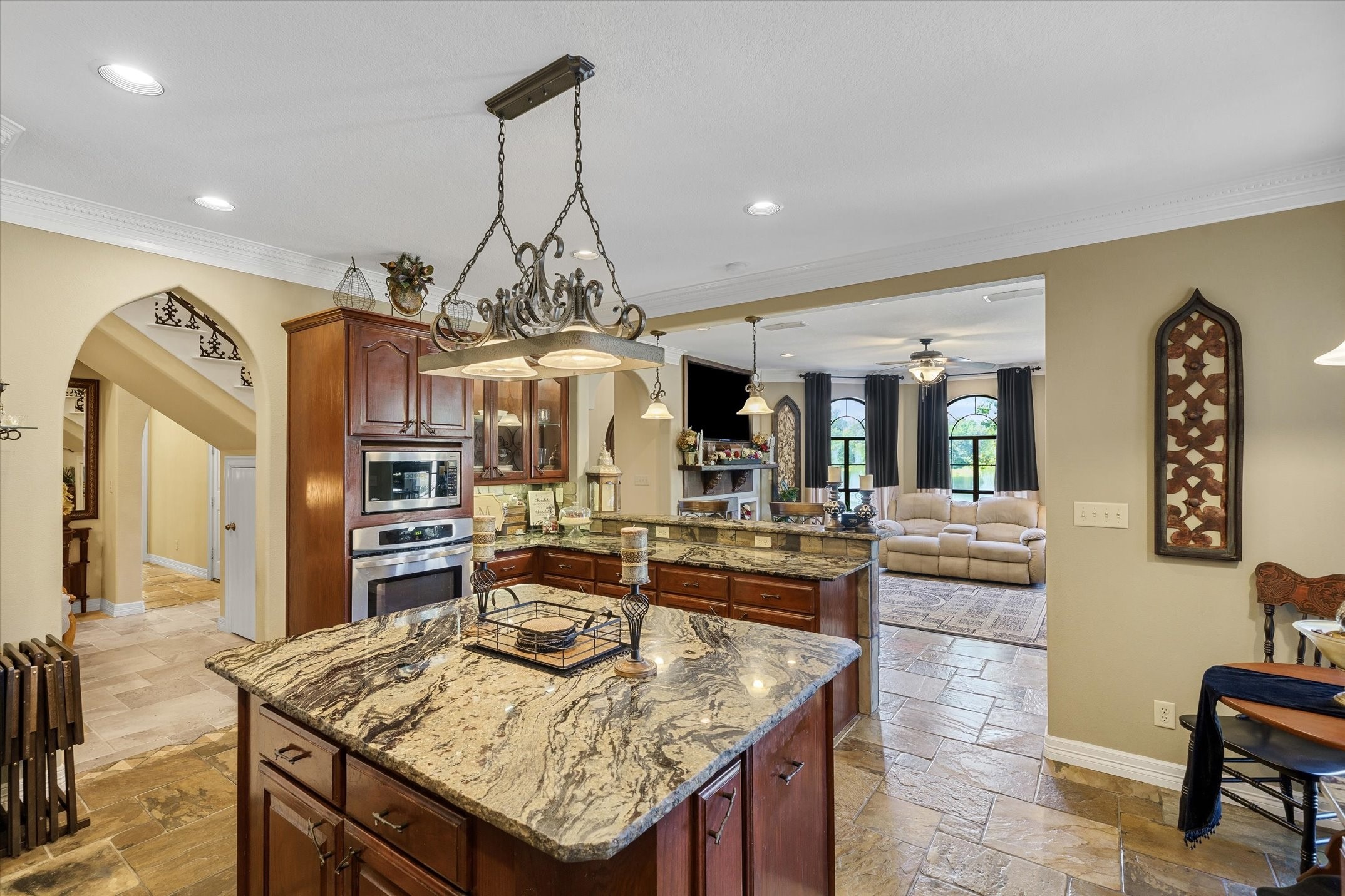 1056 County Road 3810