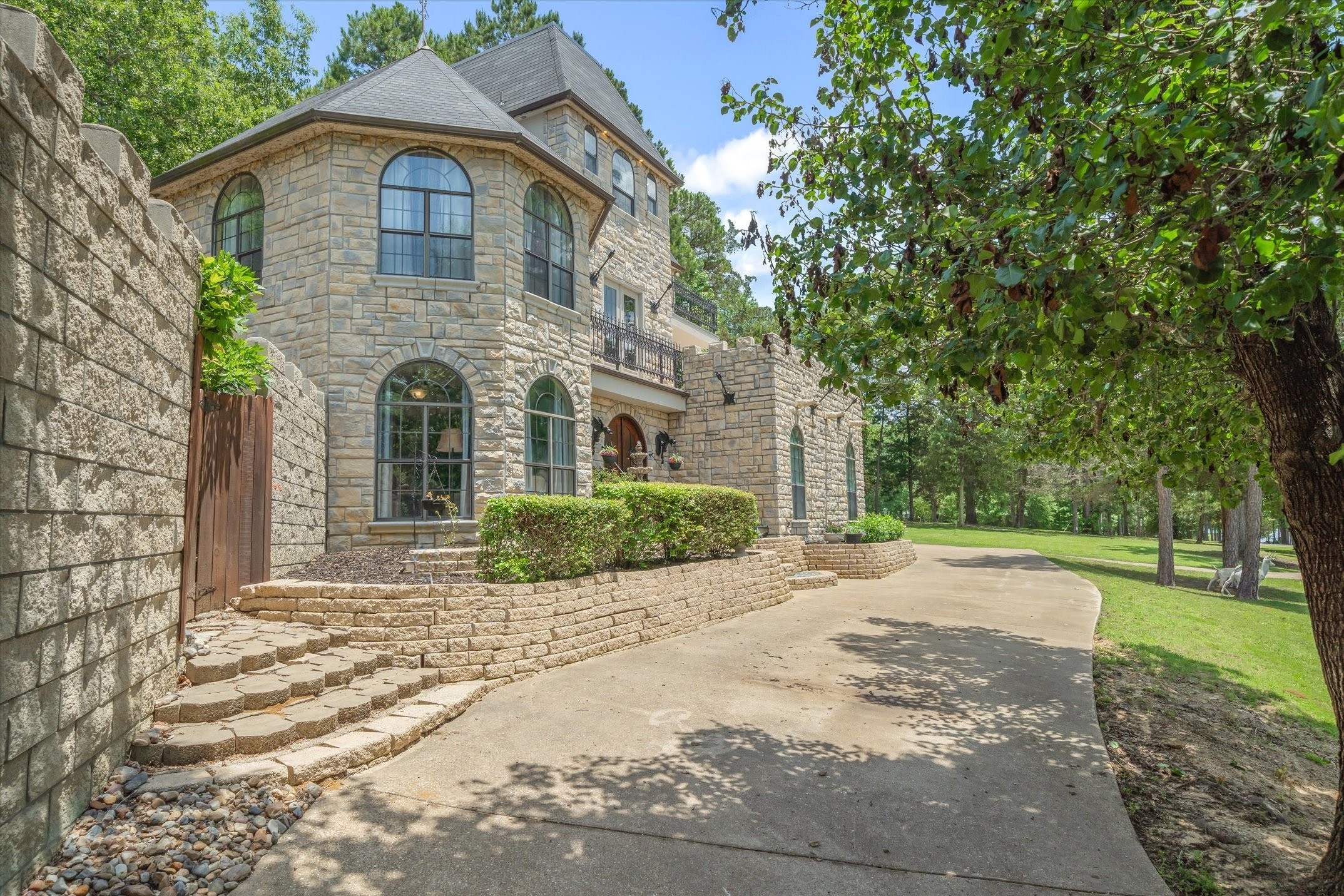 1056 County Road 3810