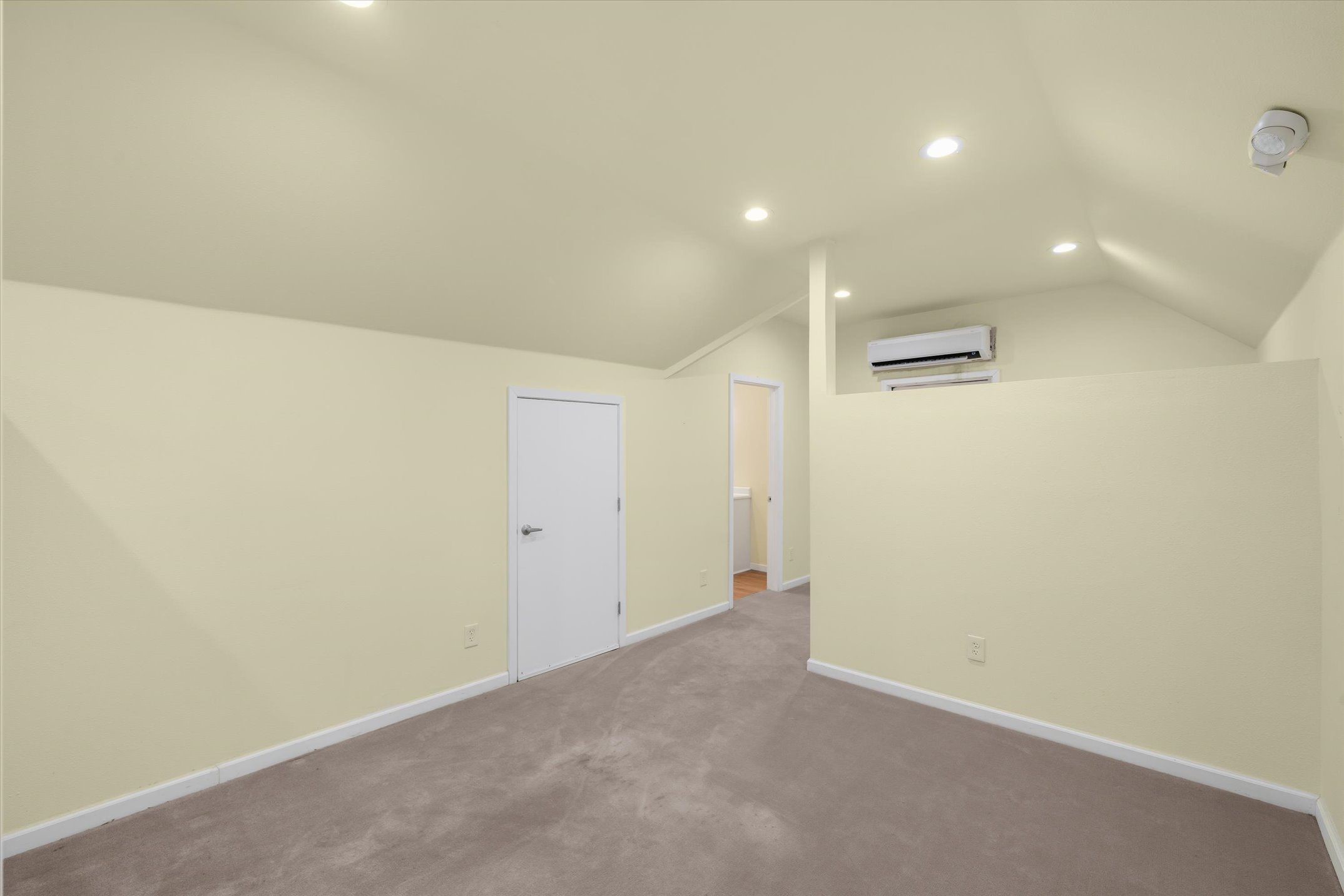 3090 Ridge Road