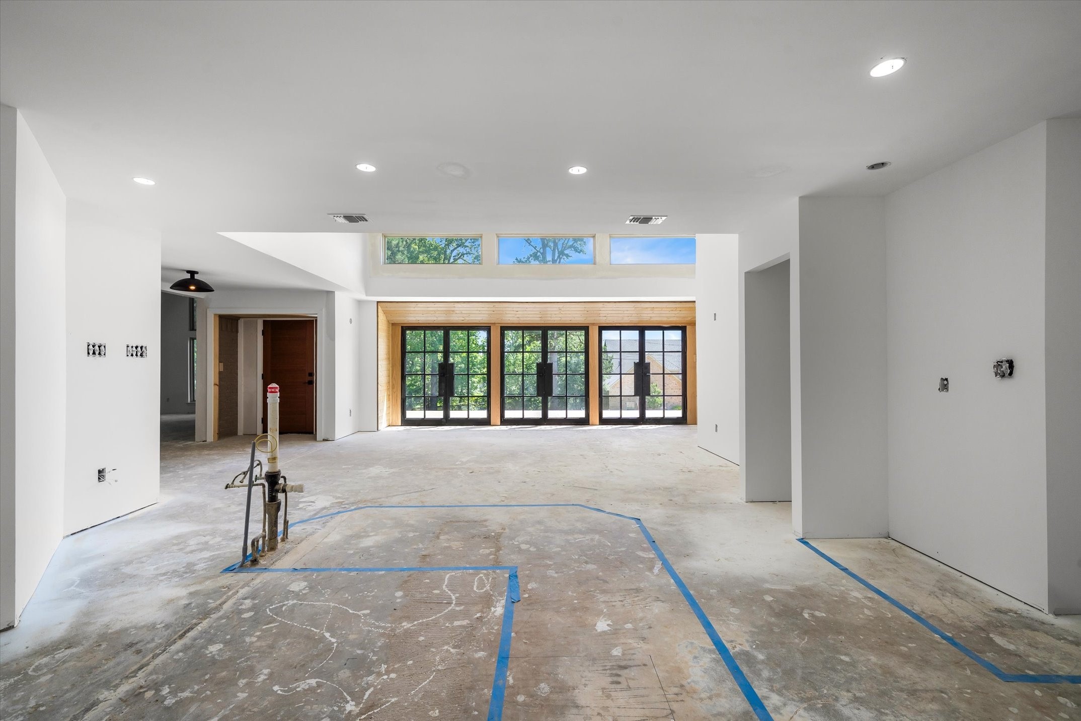 1428 Lakeshore