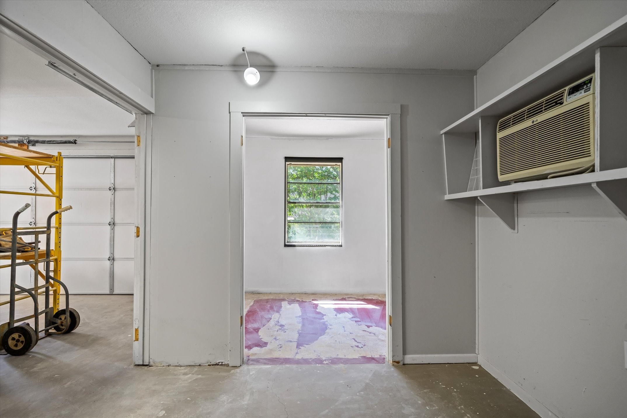 1428 Lakeshore