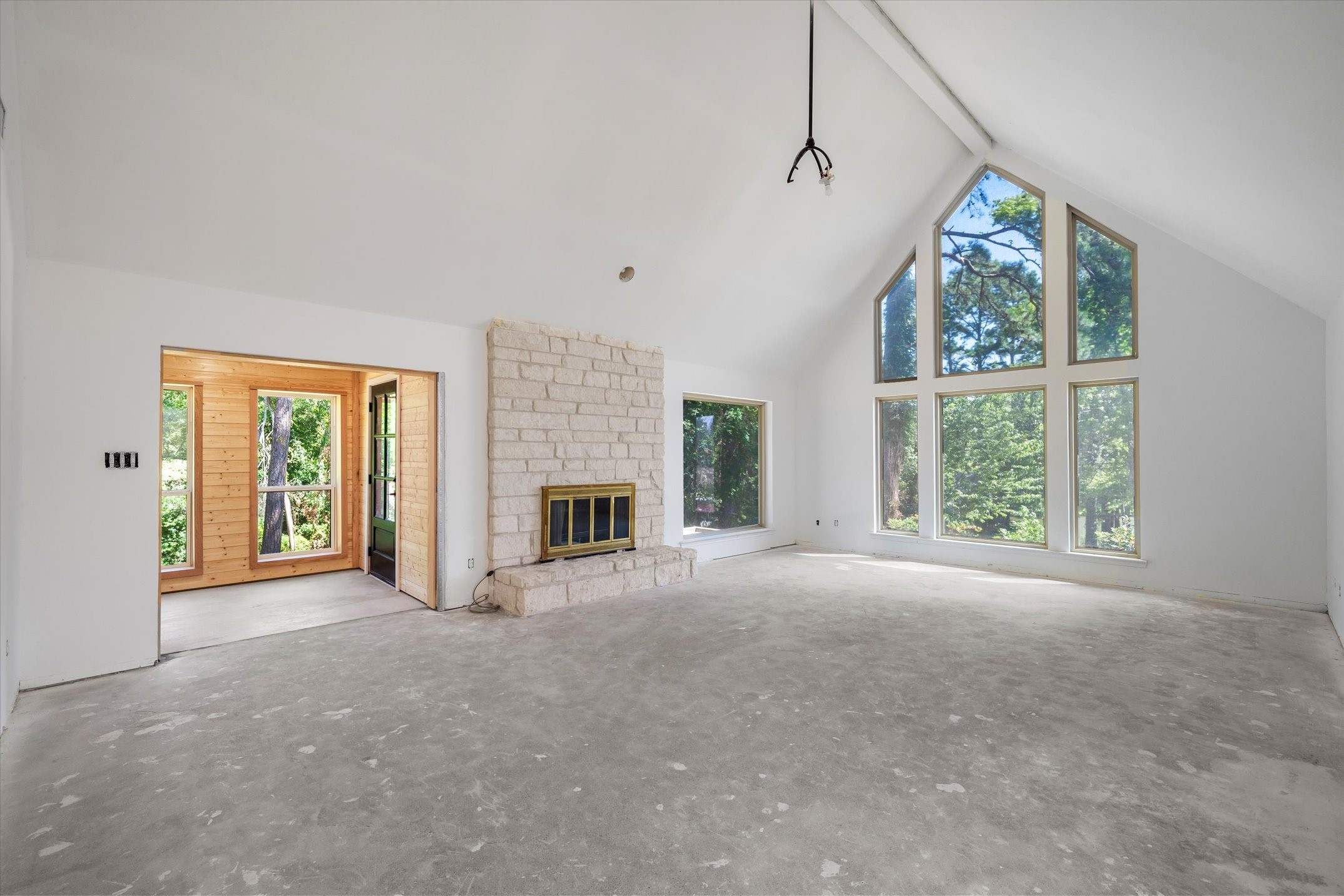 1428 Lakeshore