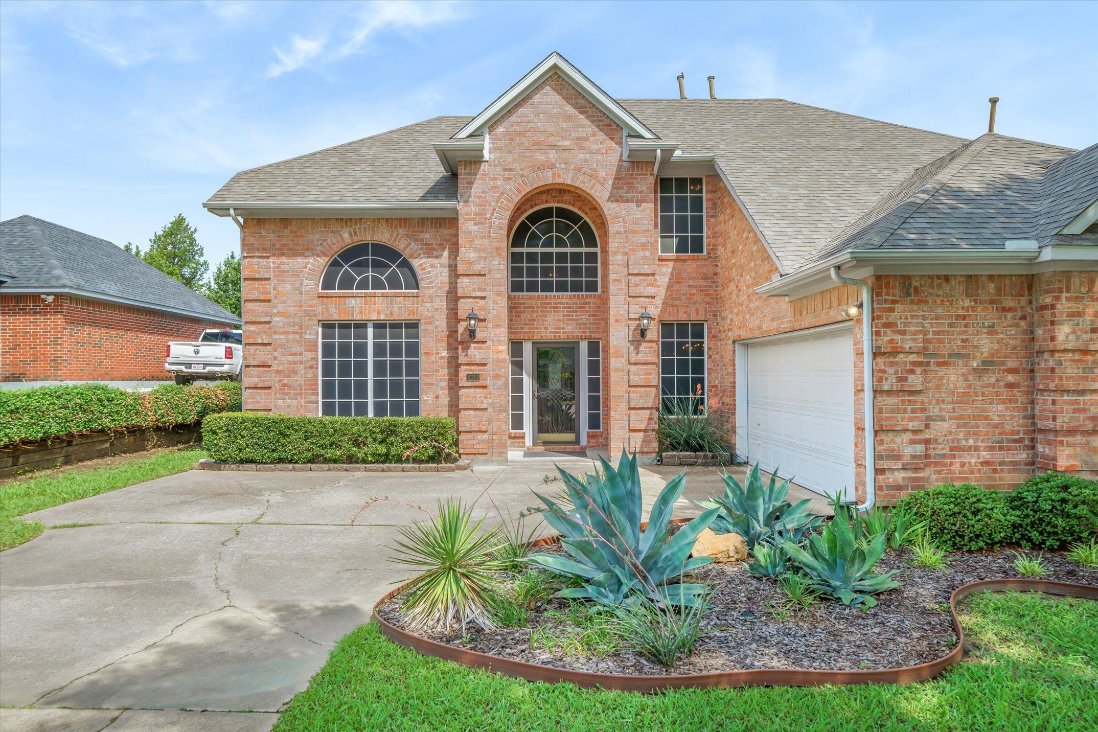 2113 Blackfoot Trail