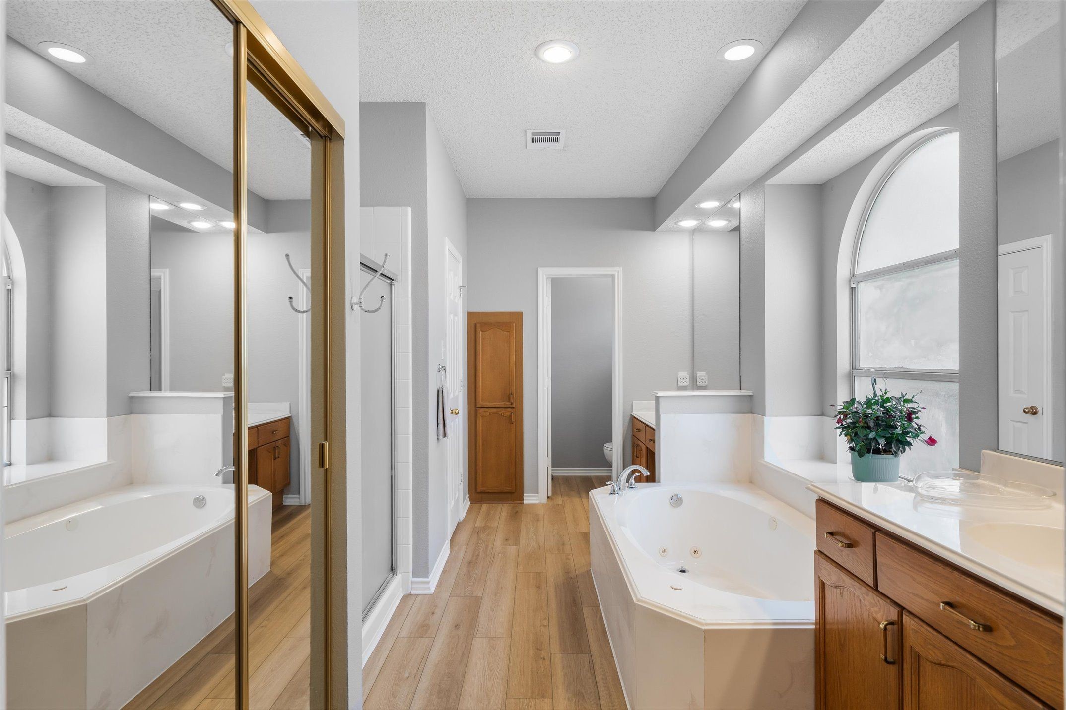2113 Blackfoot Trail