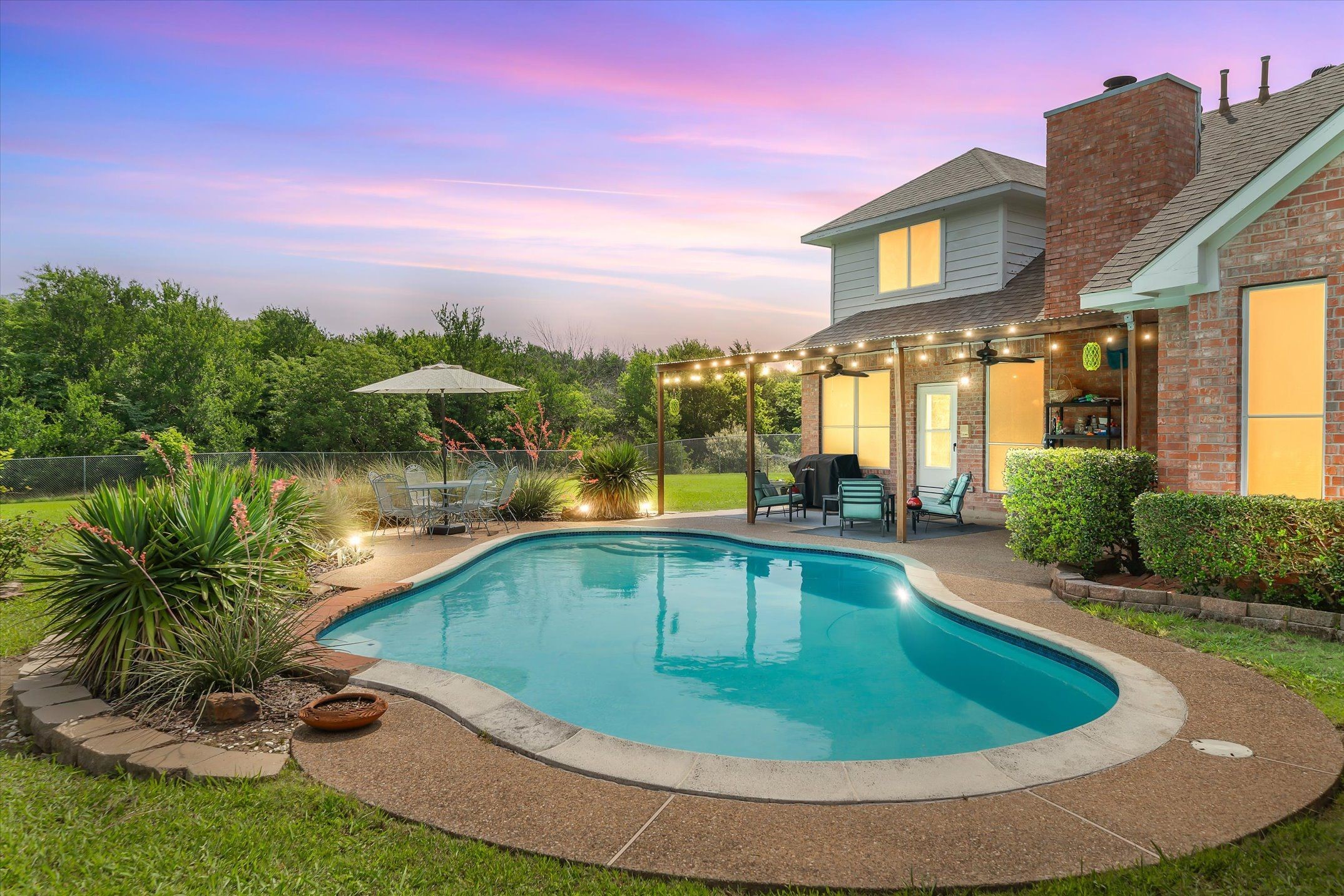2113 Blackfoot Trail