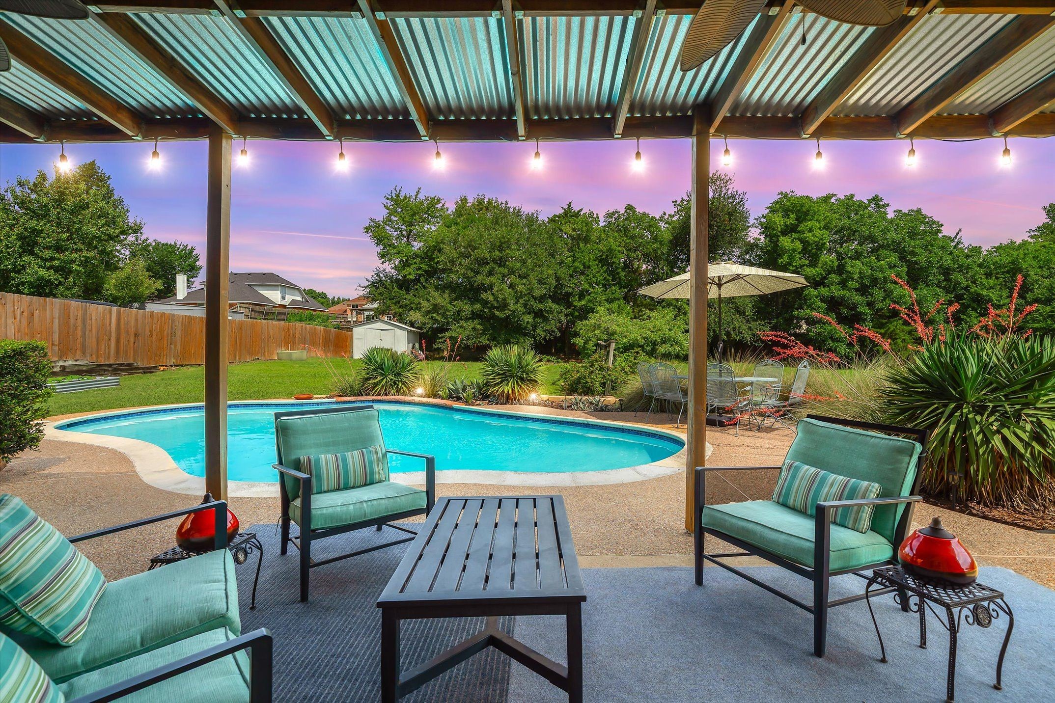 2113 Blackfoot Trail