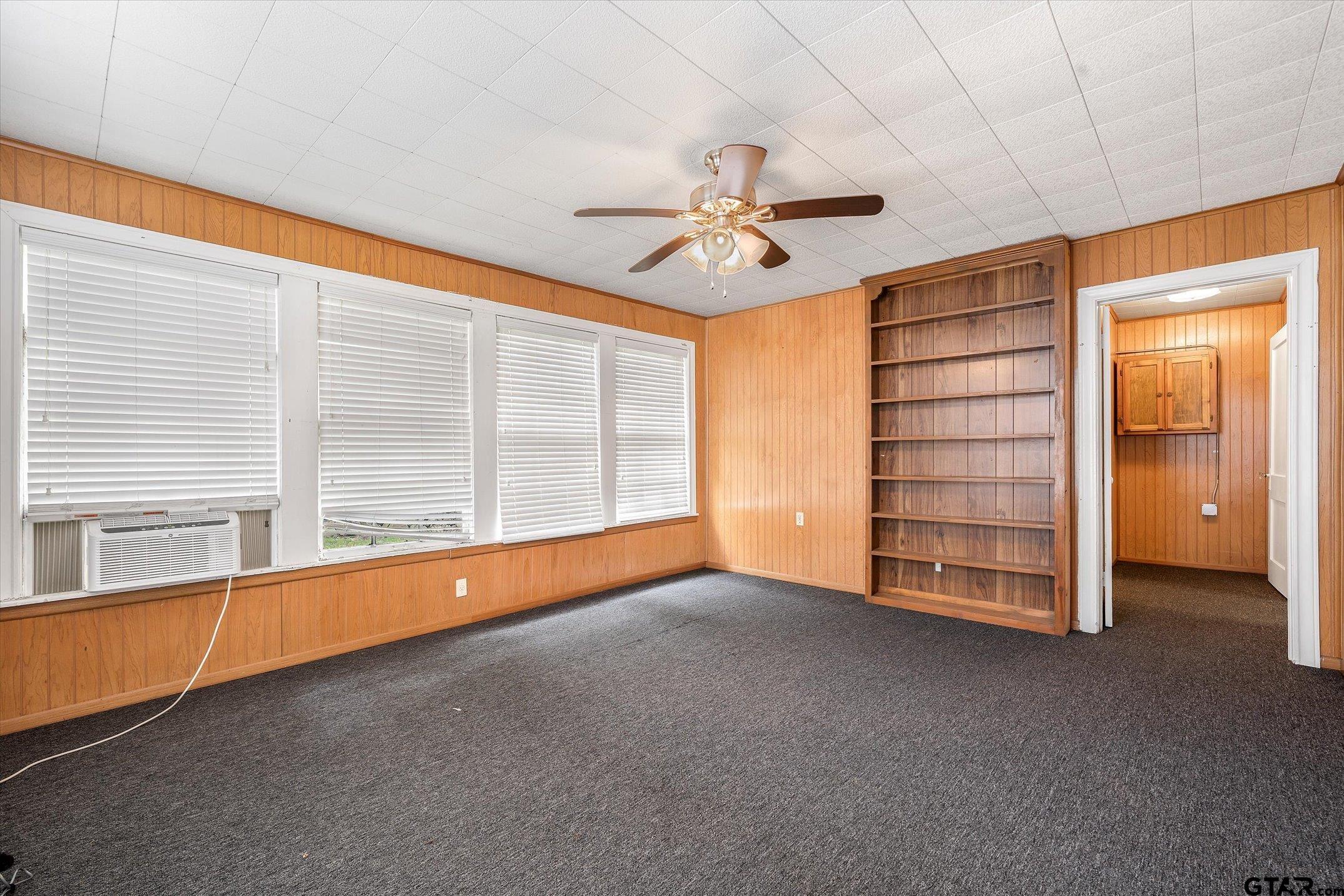 106 S College Street