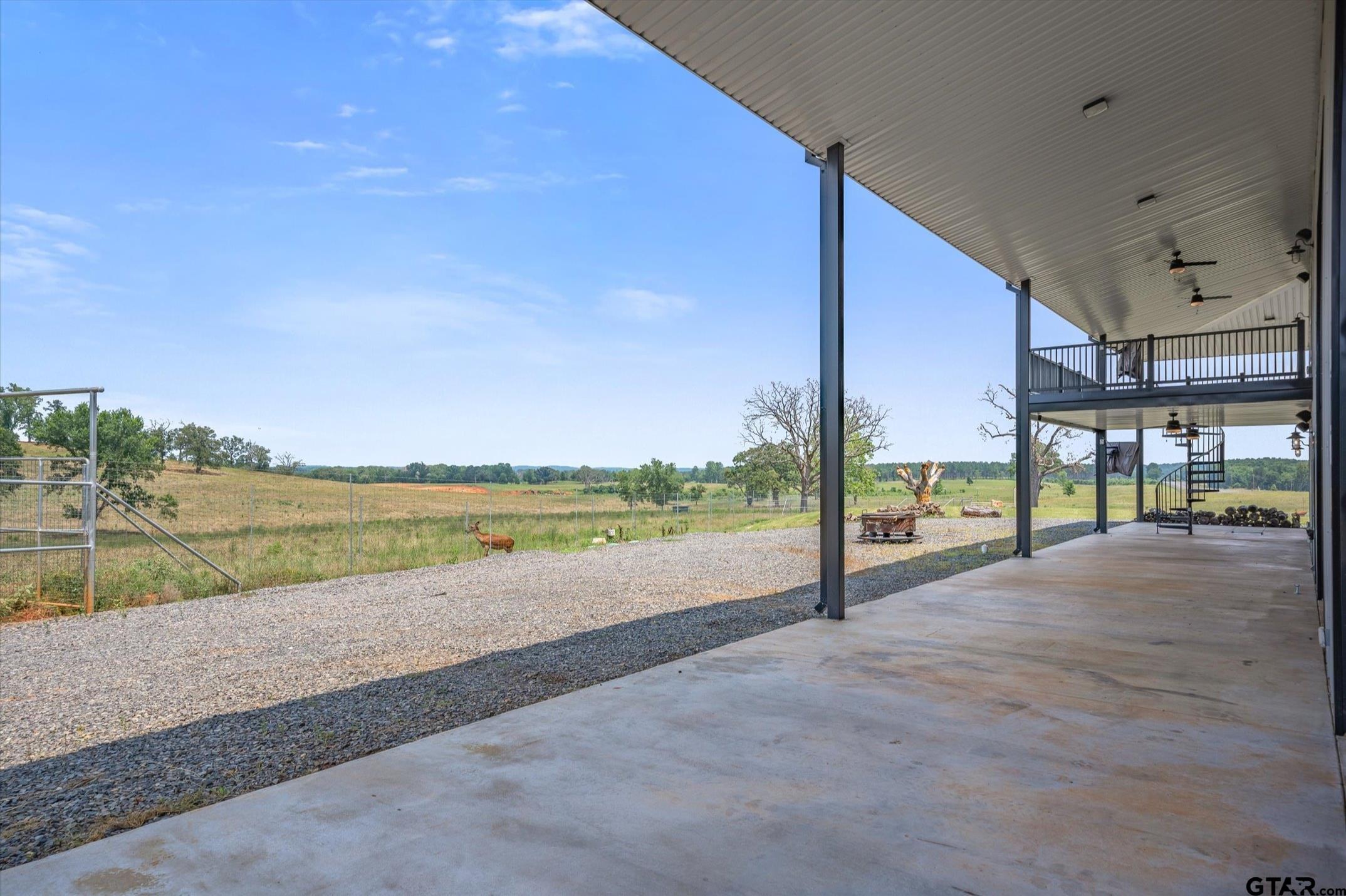 1547 E State Highway 204
