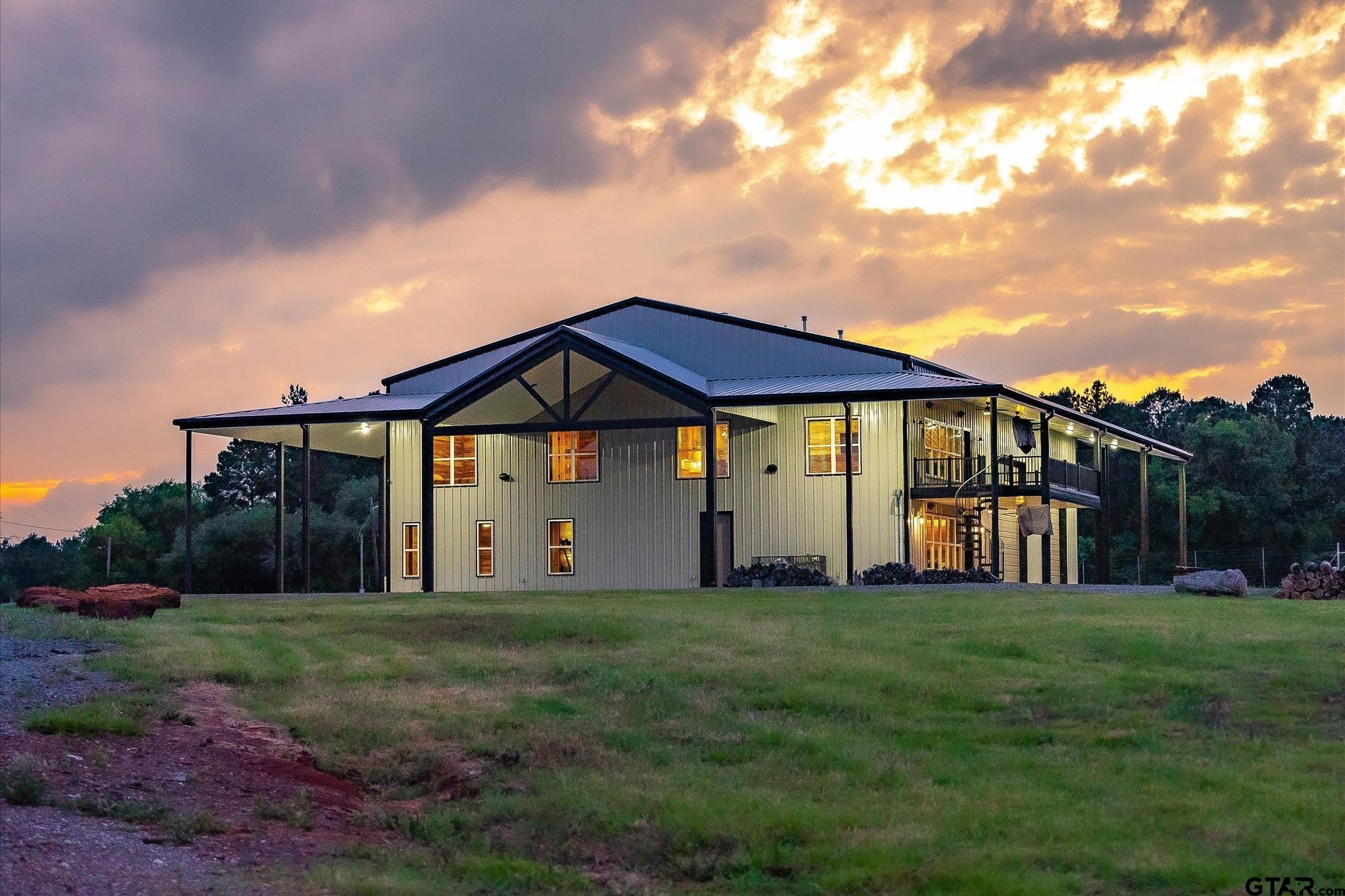 1547 E State Highway 204