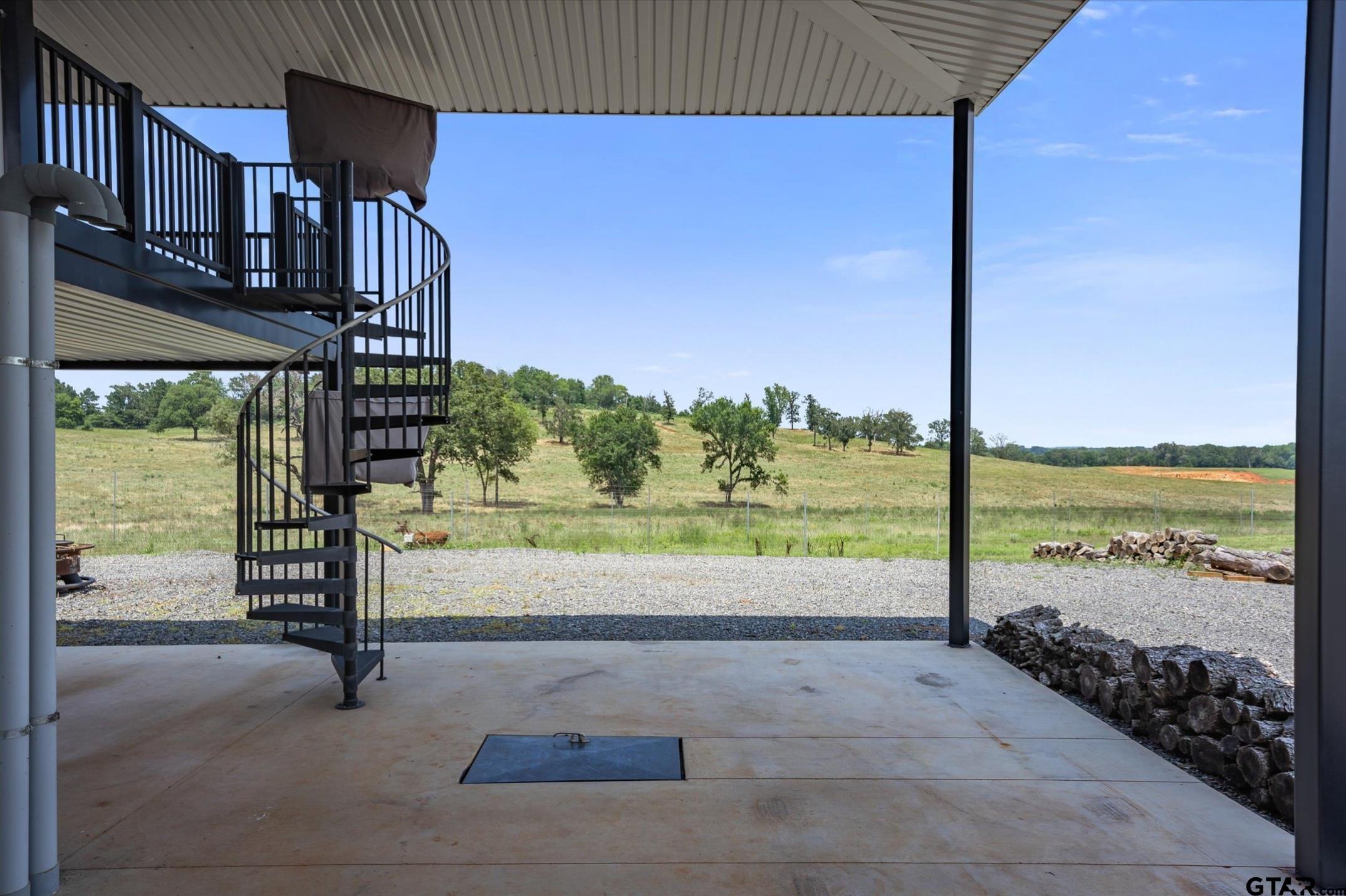 1547 E State Highway 204