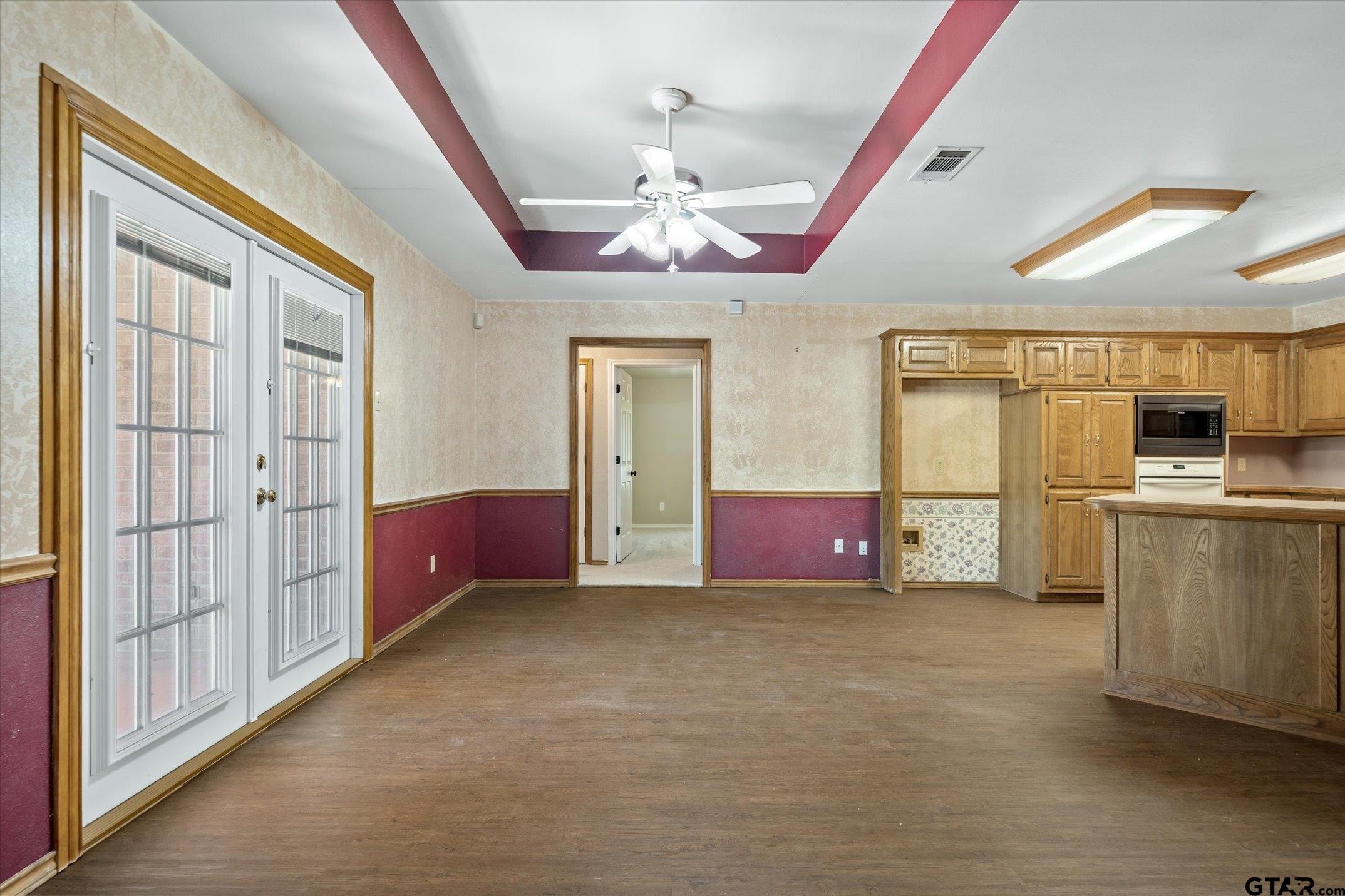 515 N FM 1389