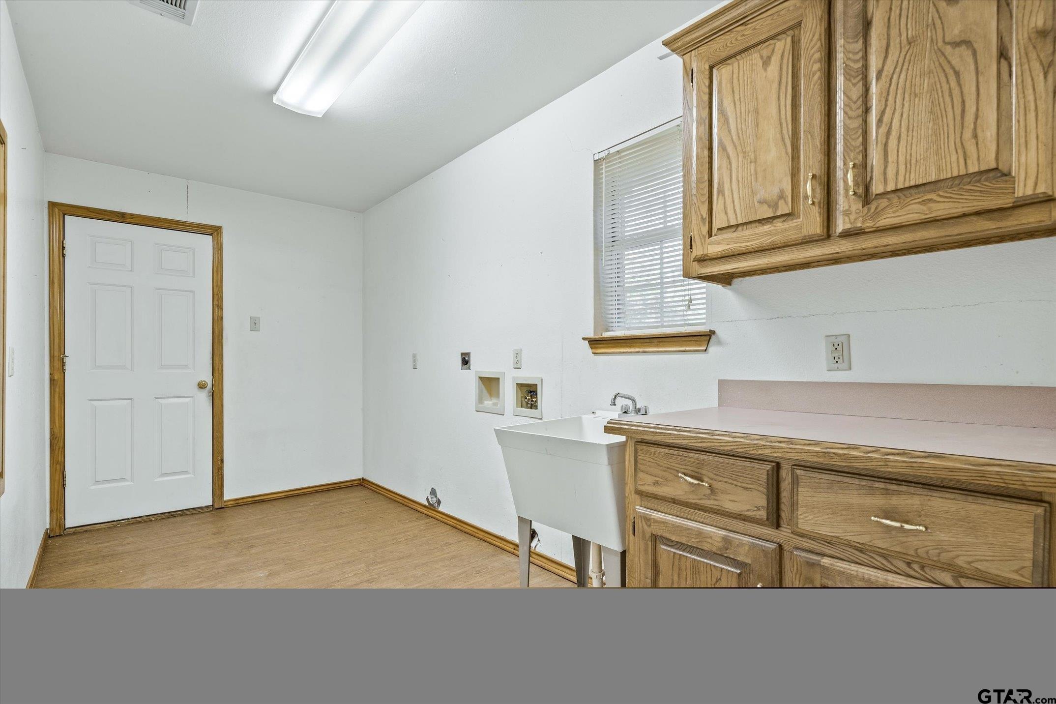 515 N FM 1389
