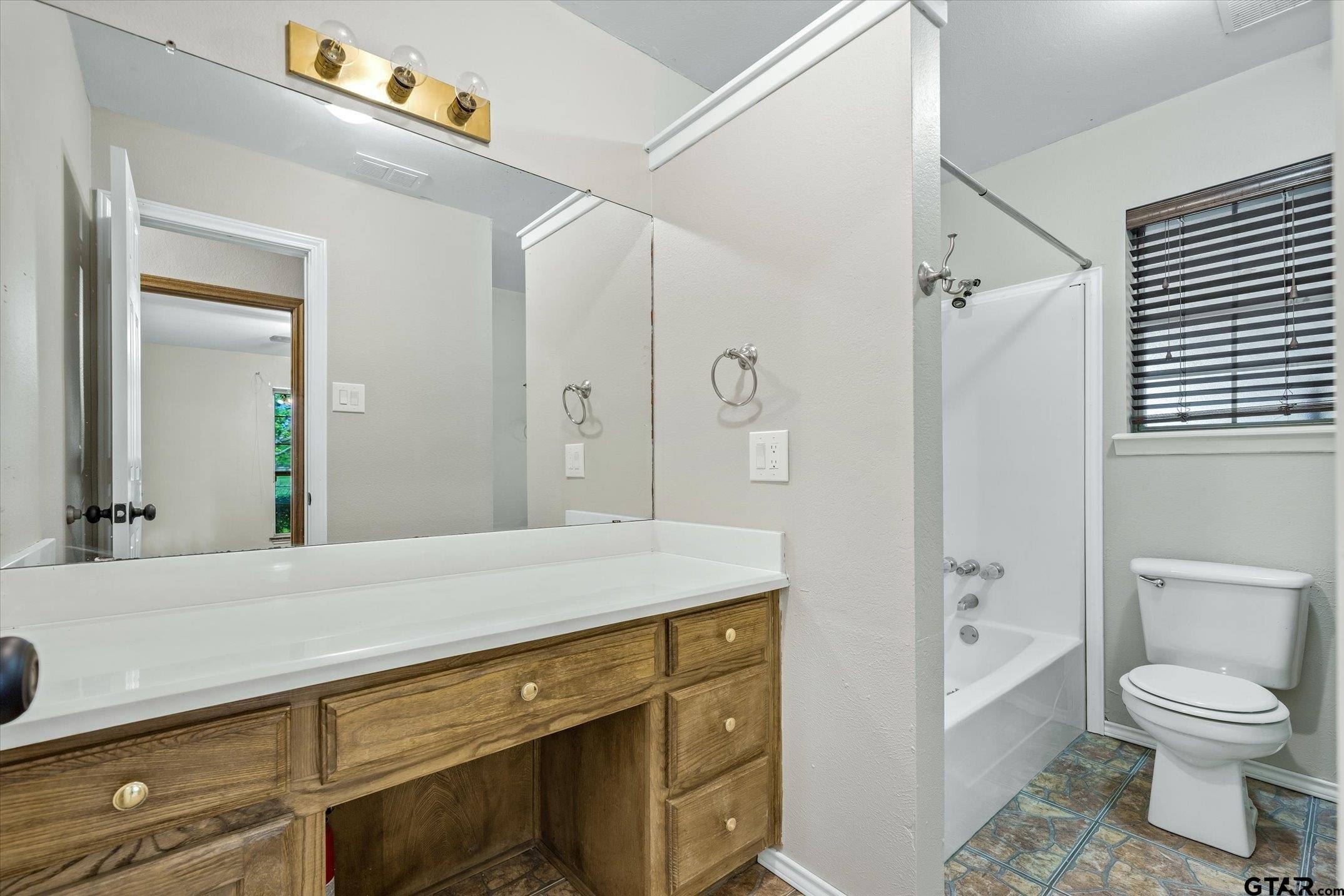 515 N FM 1389