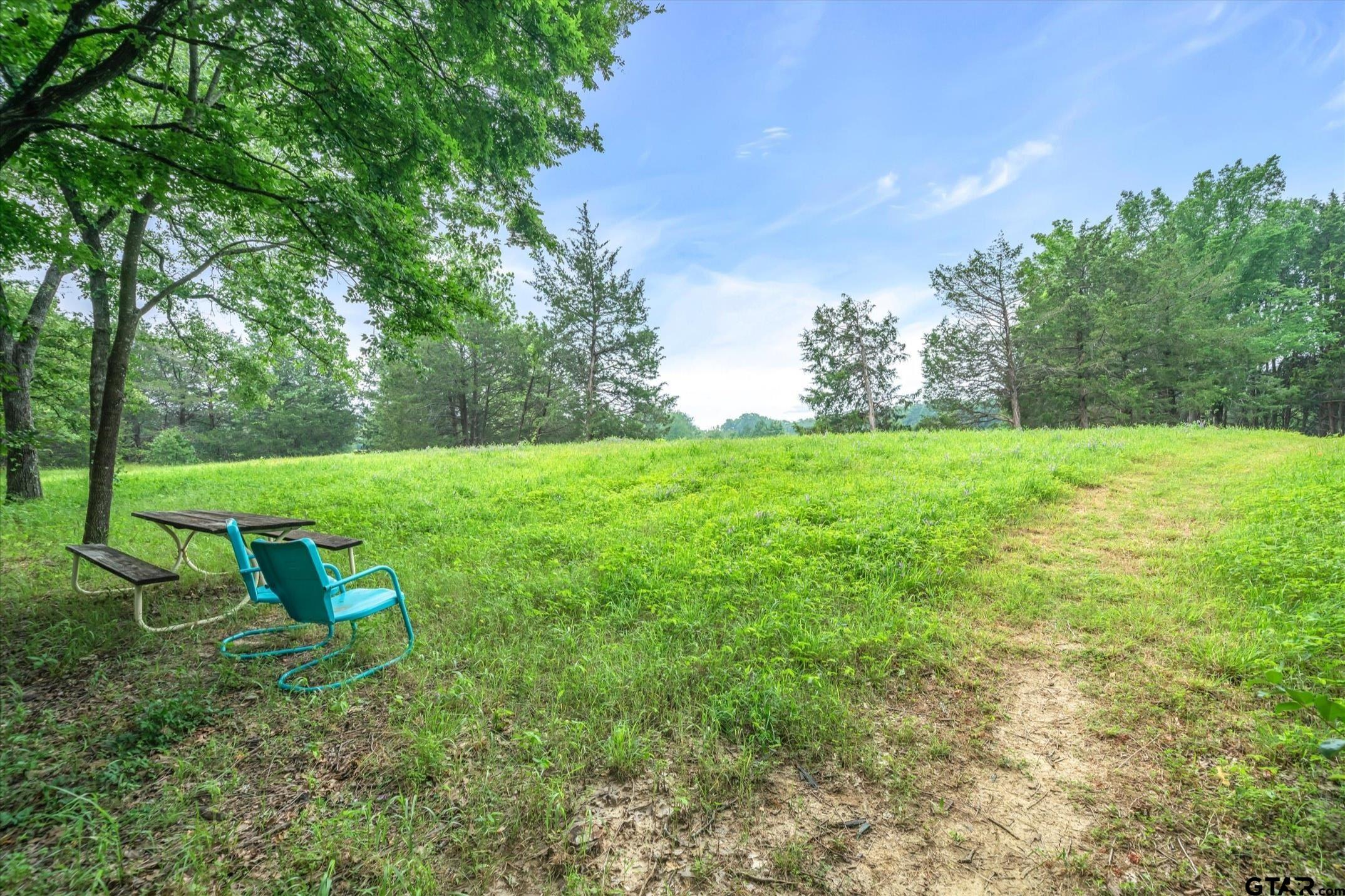 203 Private Road 3780