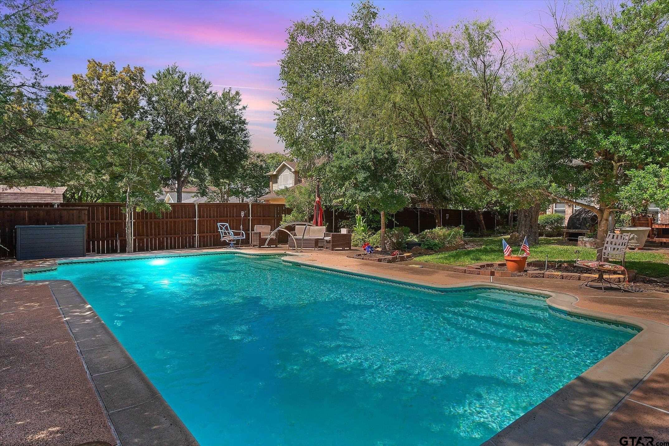901 Hampstead Drive
