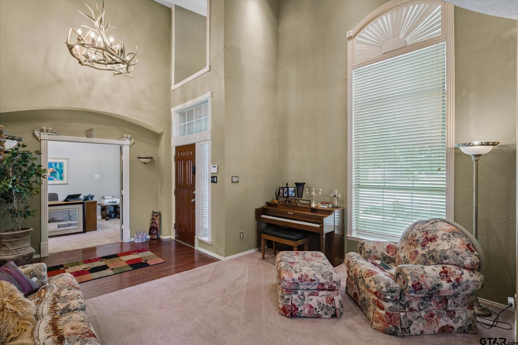 901 Hampstead Drive