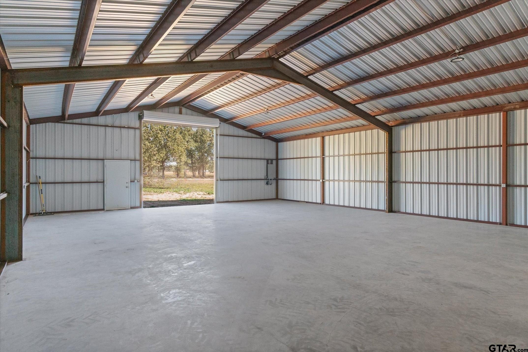 806 County Road 2918