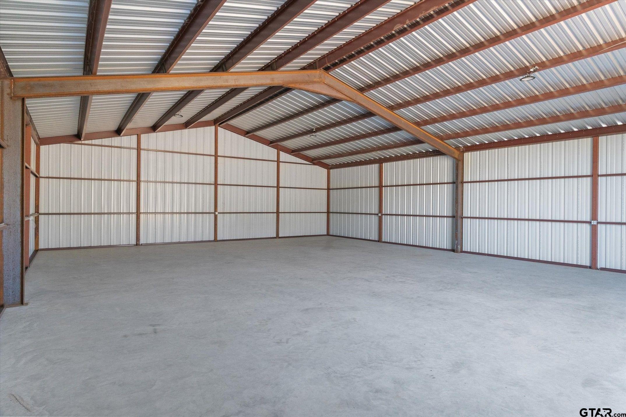 806 County Road 2918