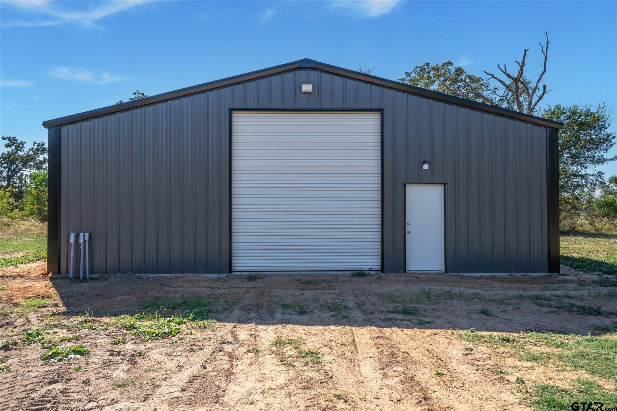 806 County Road 2918