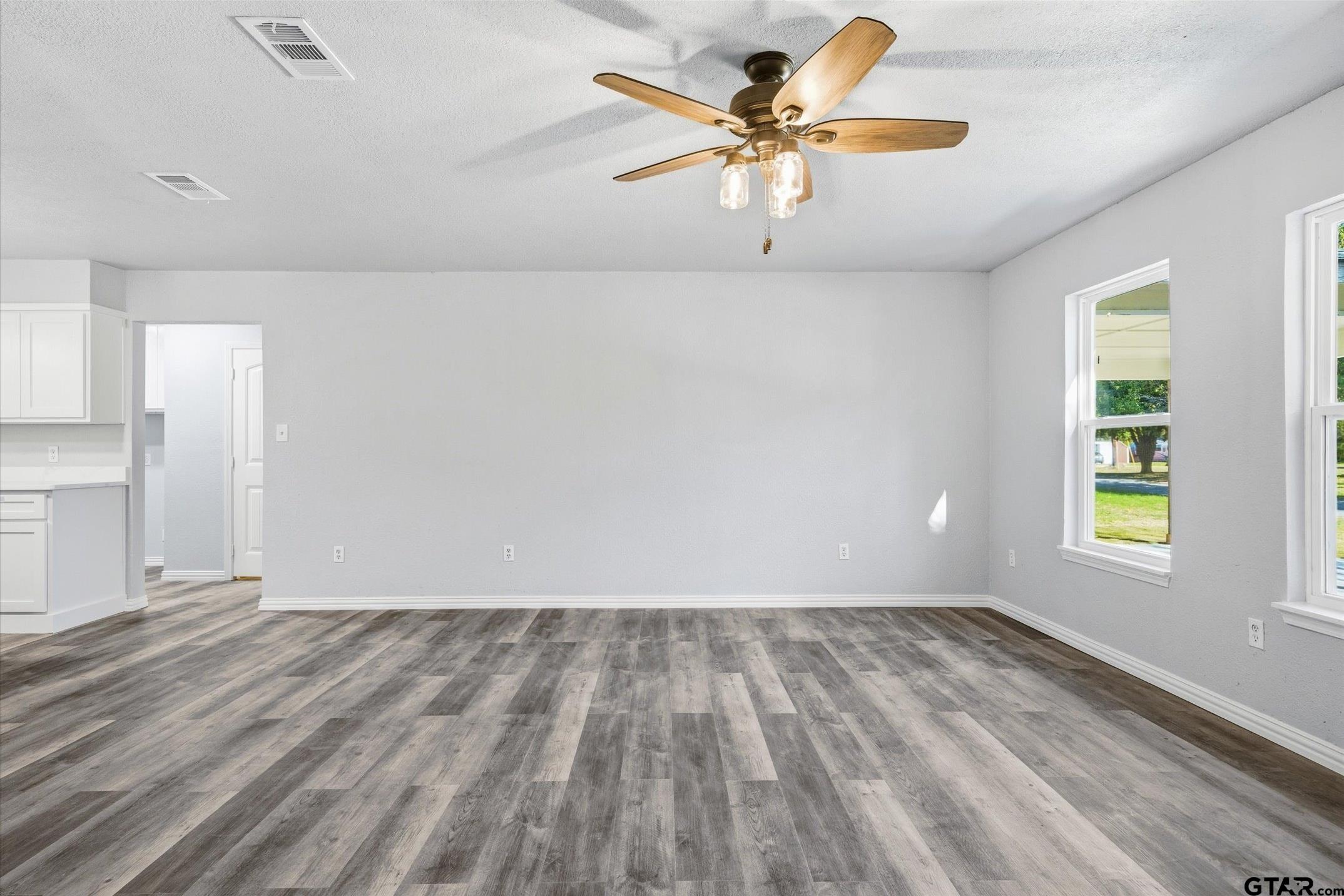 9952 Briar Cove
