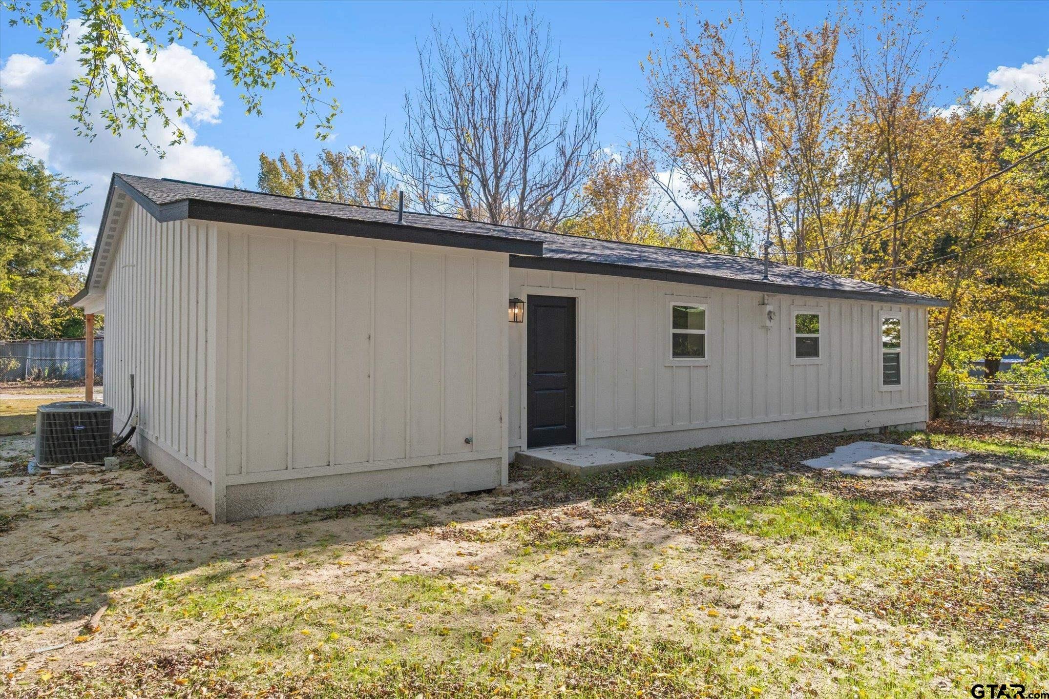 9952 Briar Cove