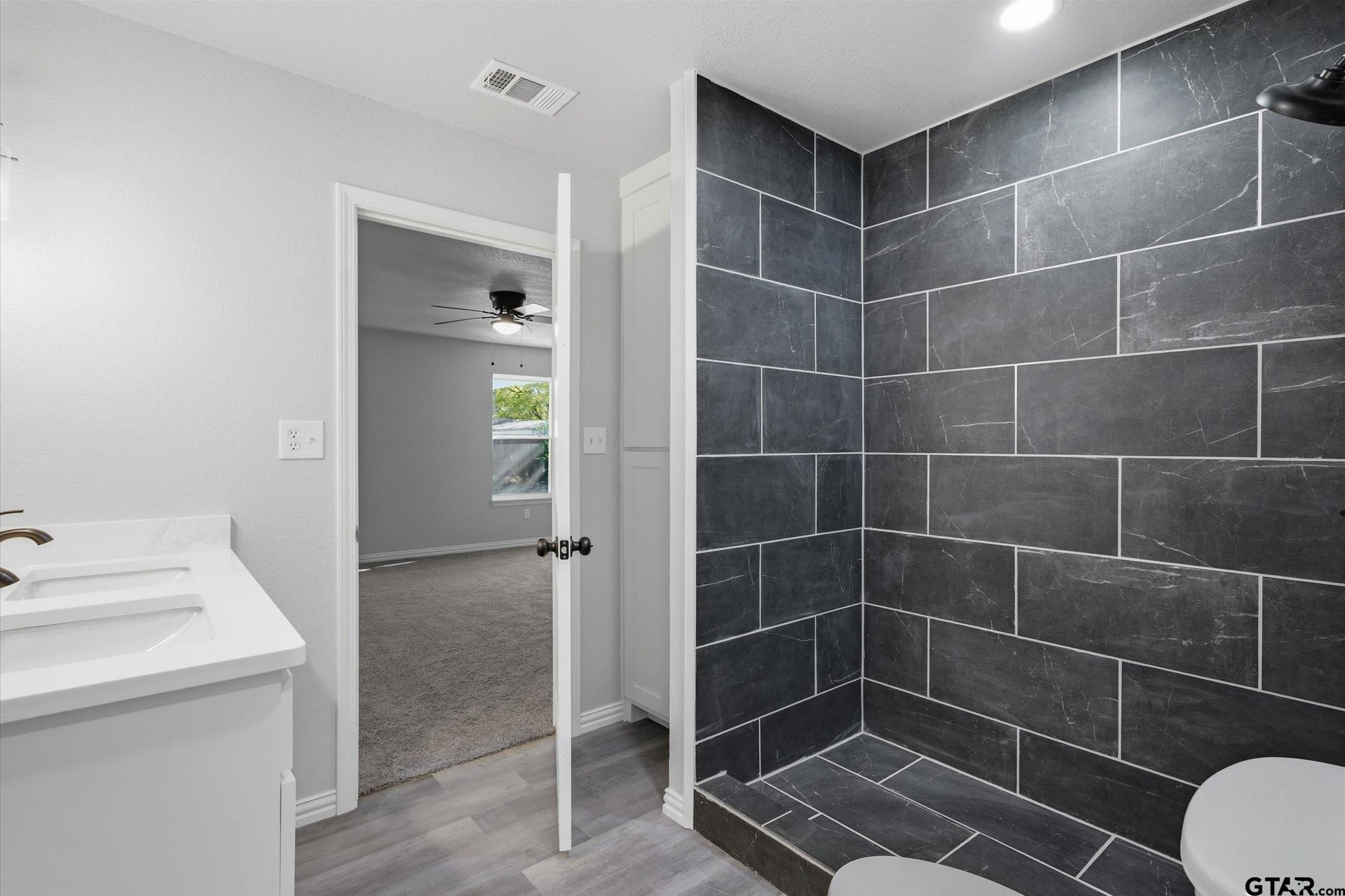 9952 Briar Cove