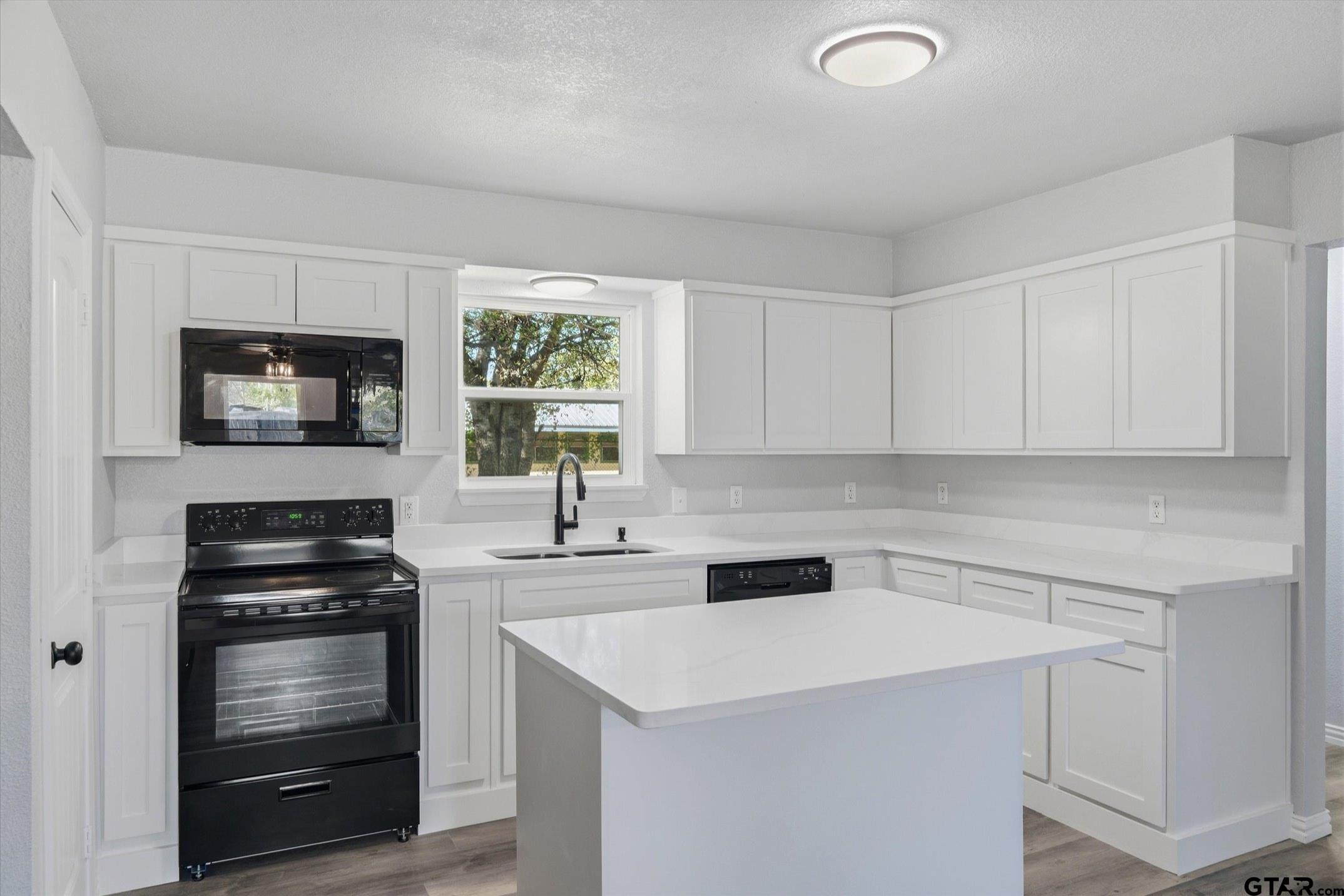 9952 Briar Cove