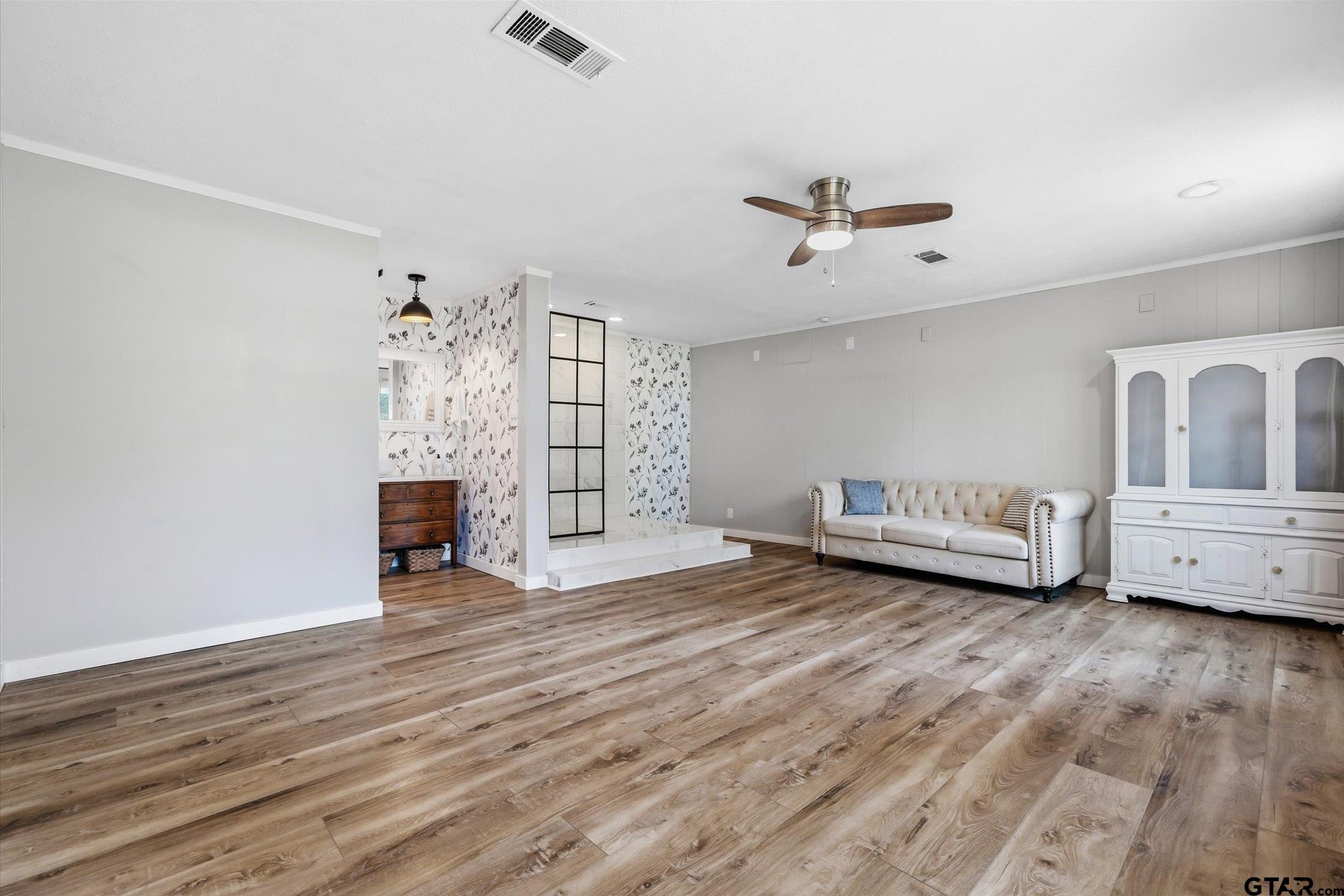 7142 S FM 148