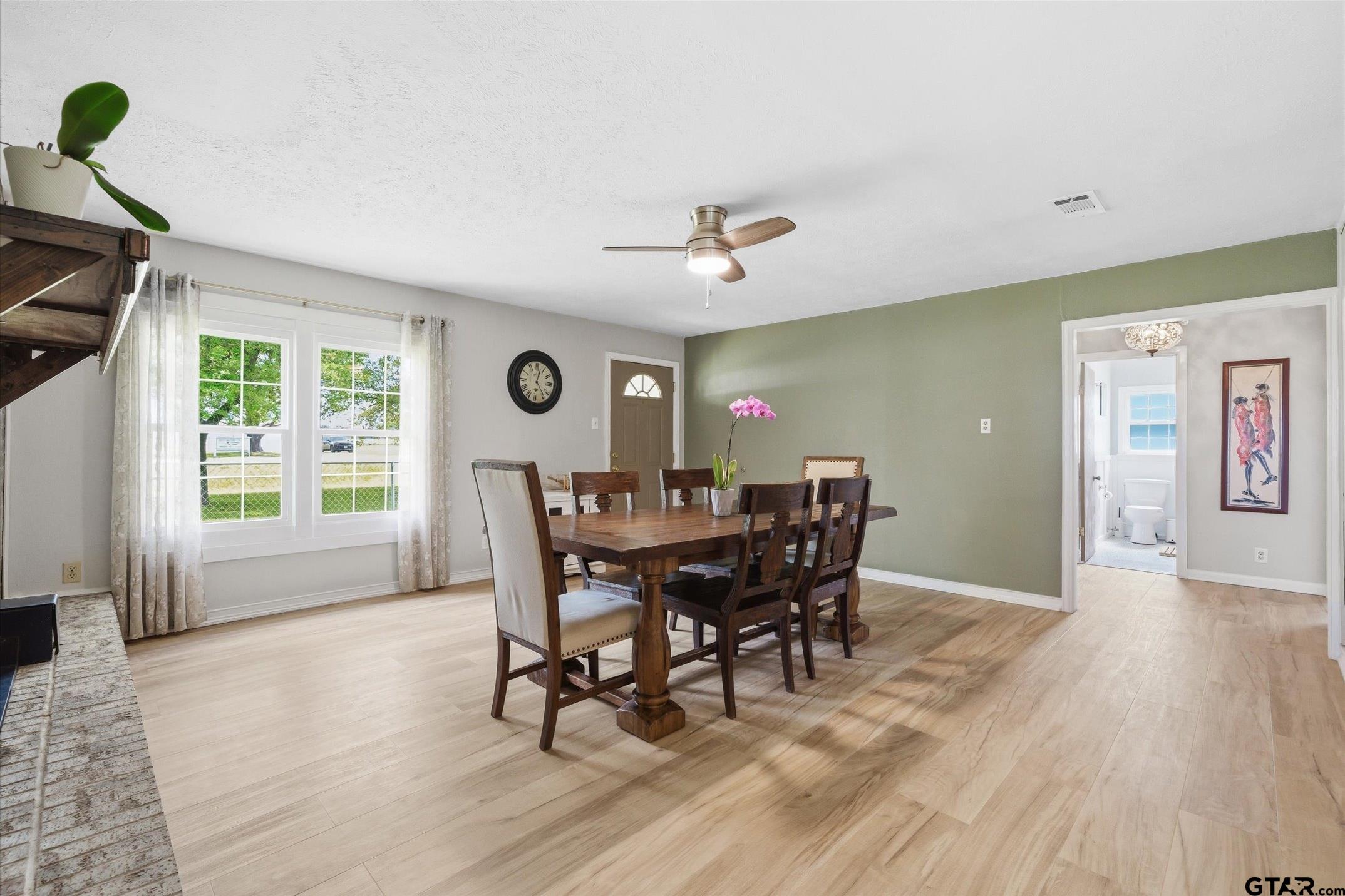 7142 S FM 148