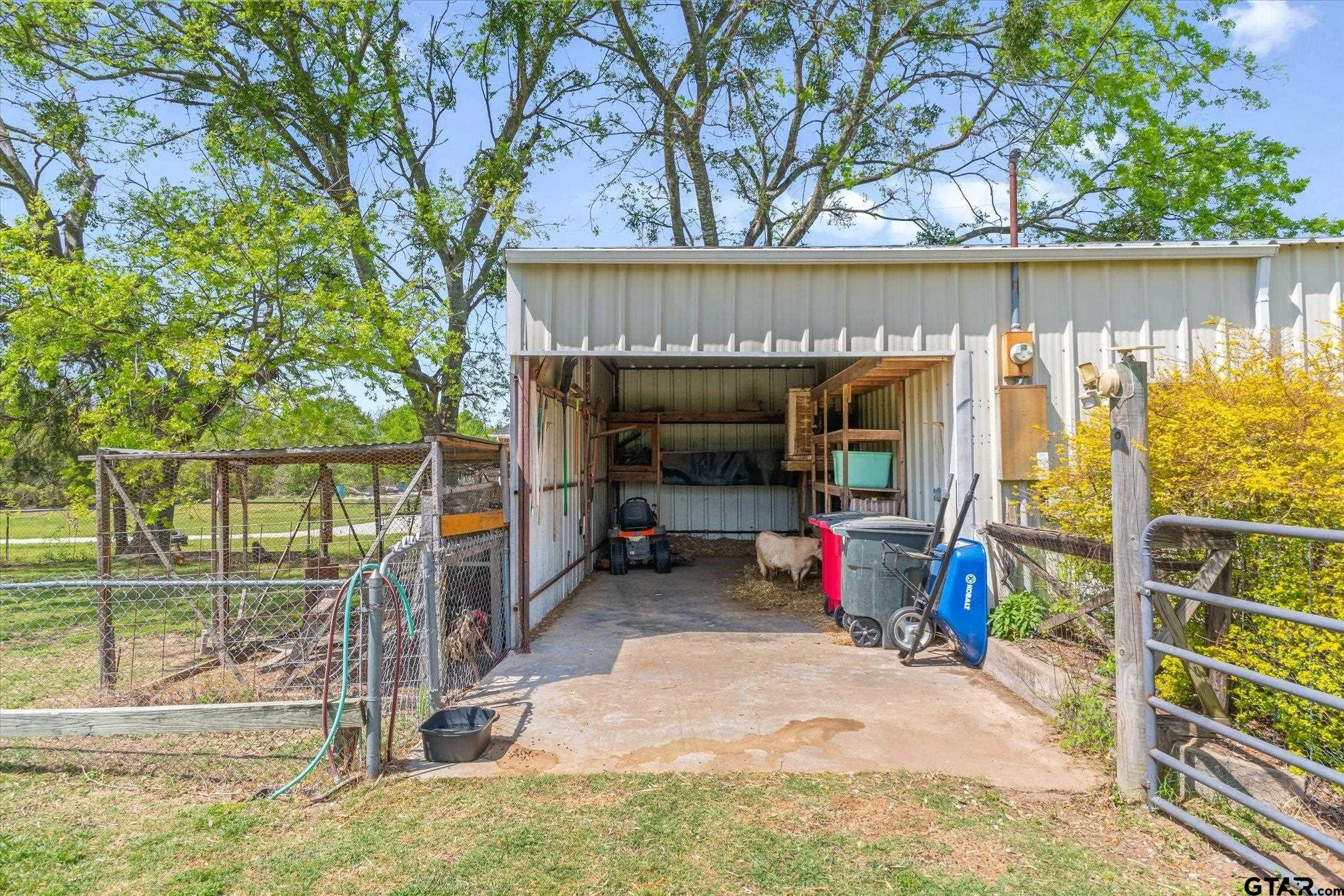 7142 S FM 148