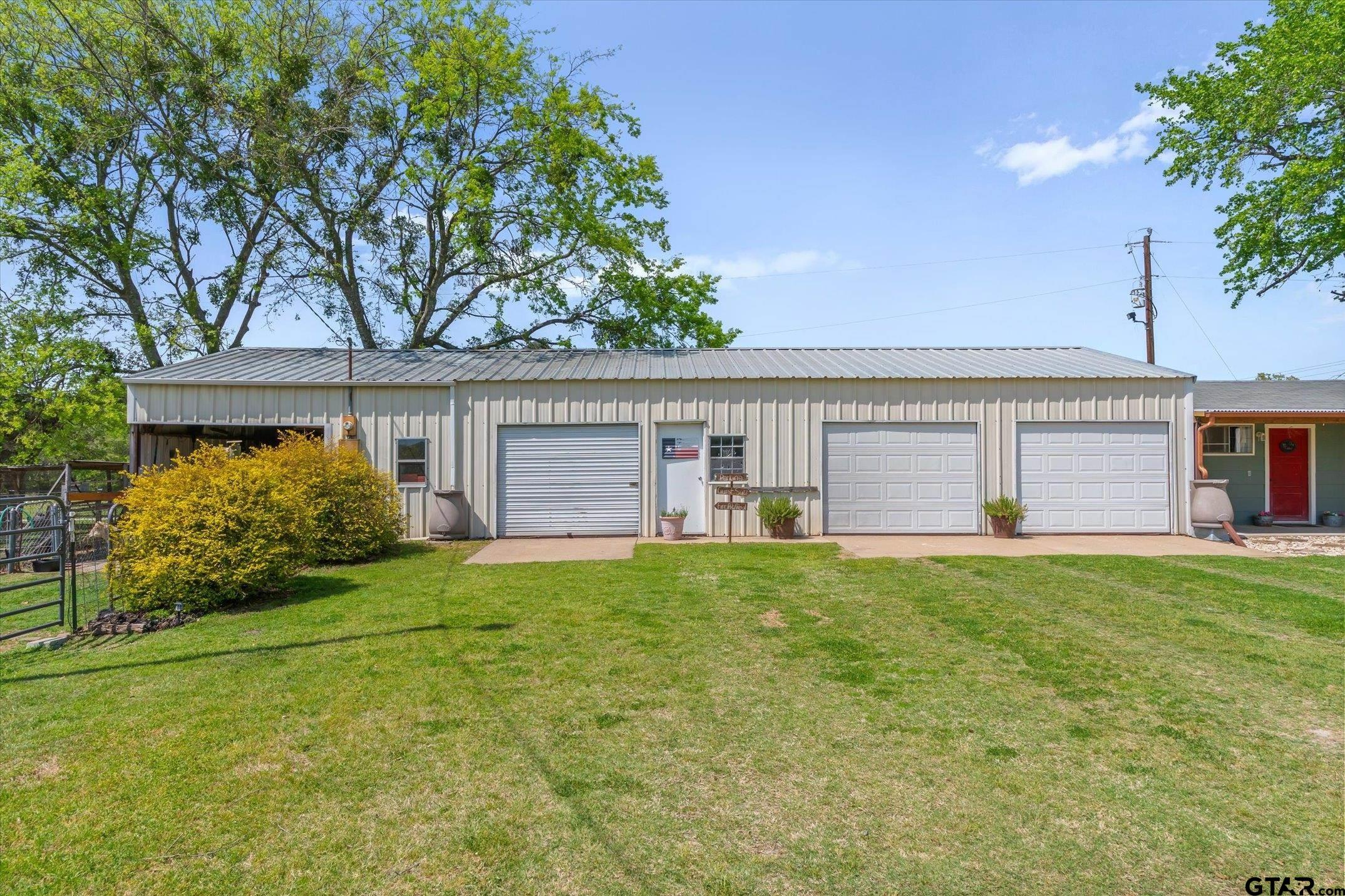 7142 S FM 148