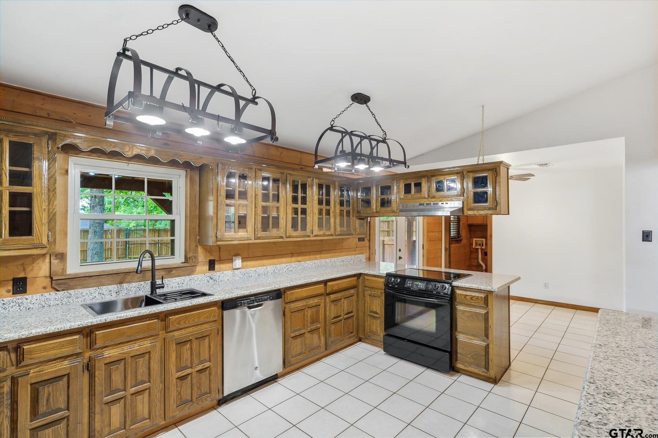 17195 County Road 1263