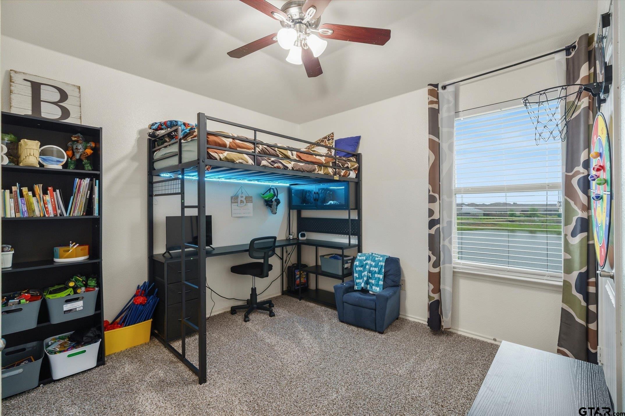 1724 River Oak Lane