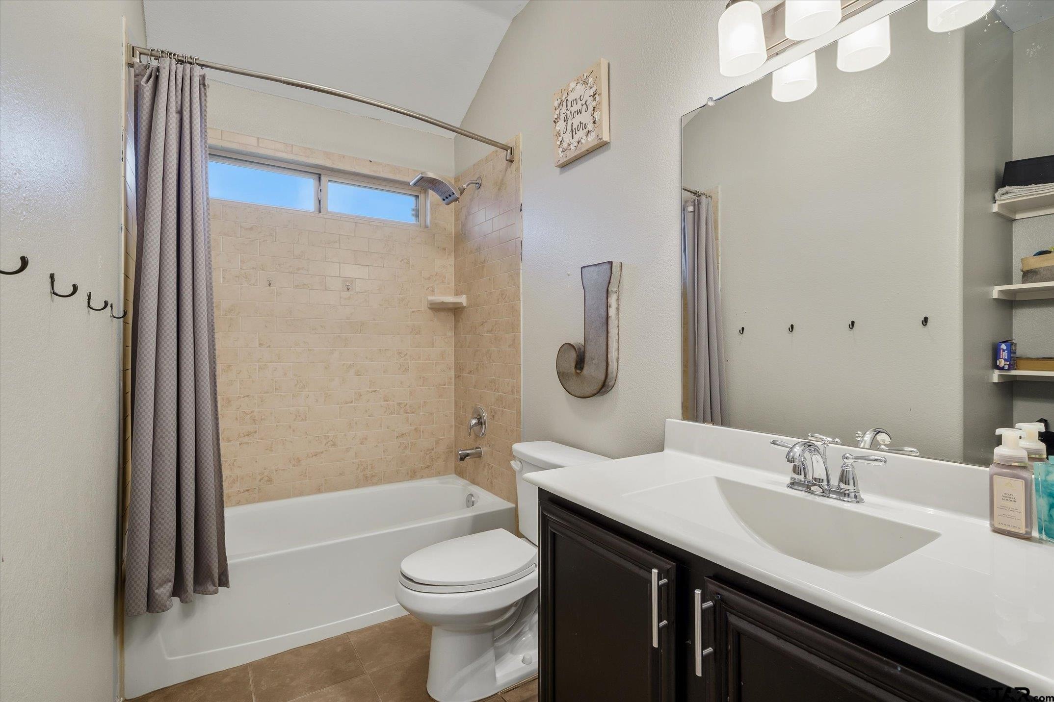 1724 River Oak Lane